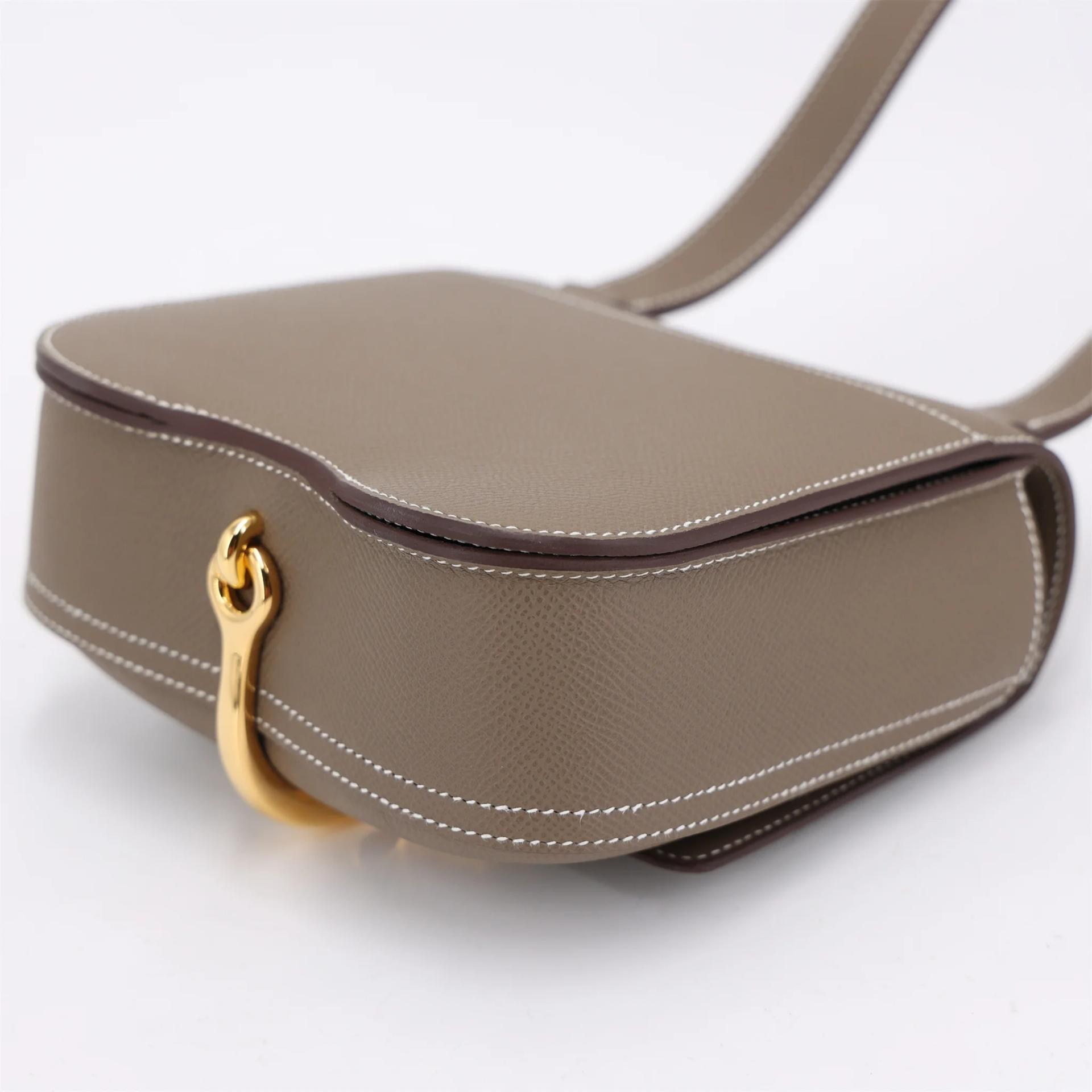 Excellent ( Rank SA ) HERMÈS Della Cavalleria mini Etoupe (18) Epsom Gold hardware W (2024) - 7