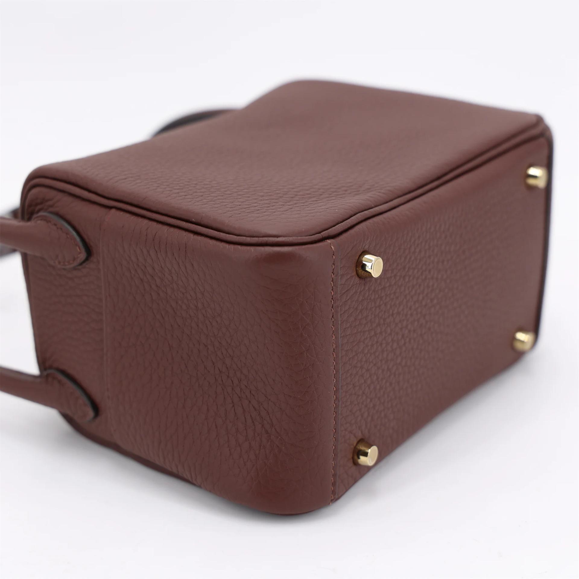 Brand New ( Rank N ) HERMÈS Mini Lindy II Terre (4D) Clemence Gold hardware G (2026) - 6