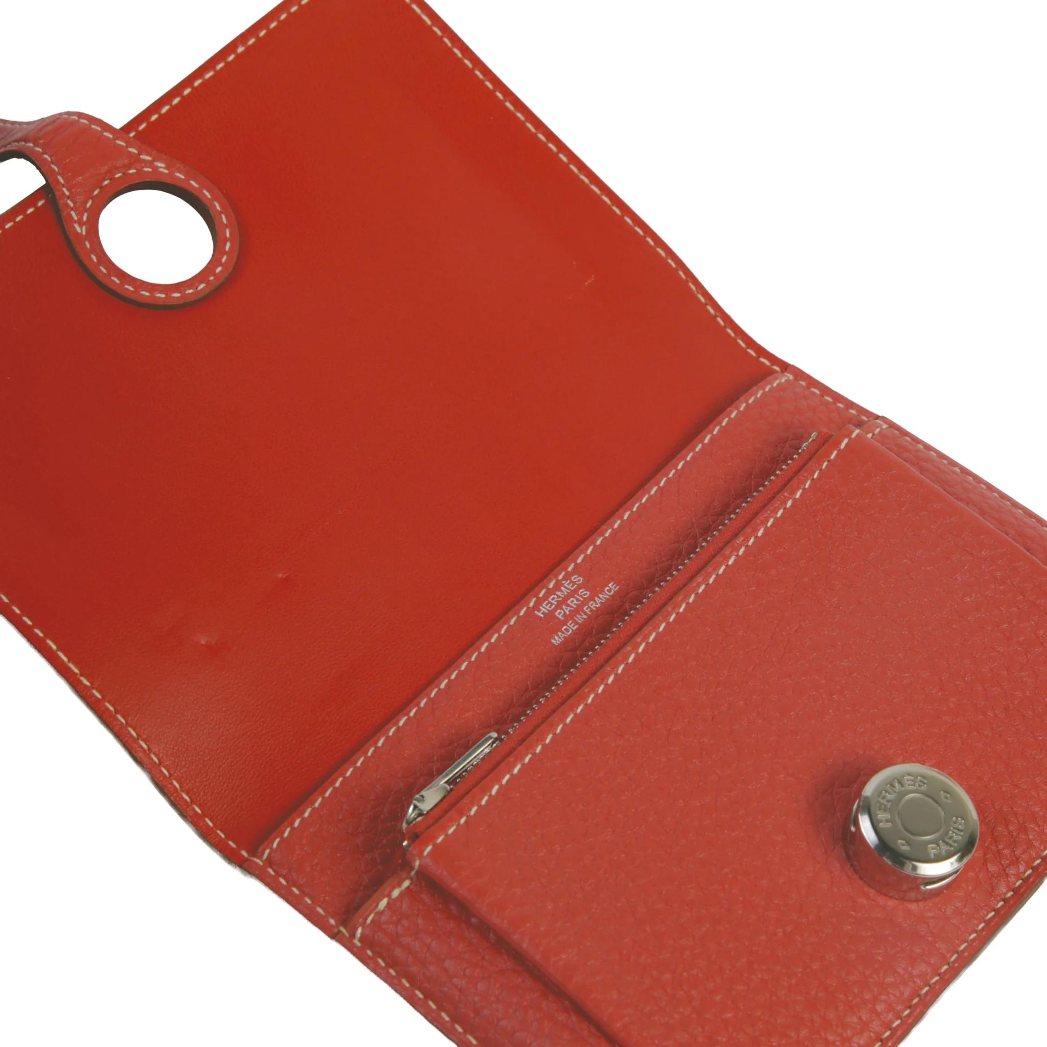 Very Good ( Rank A) HERMÈS Dogon Compact Brique (36) Togo Palladium hardware Square Q (2013) - 4