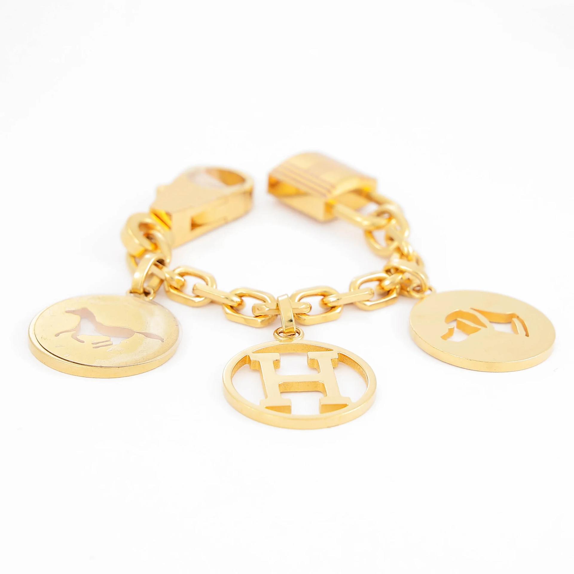 Very Good ( Rank A) HERMÈS Breloque Olga bag charm Gold Stainless steel Gold hardware - 4