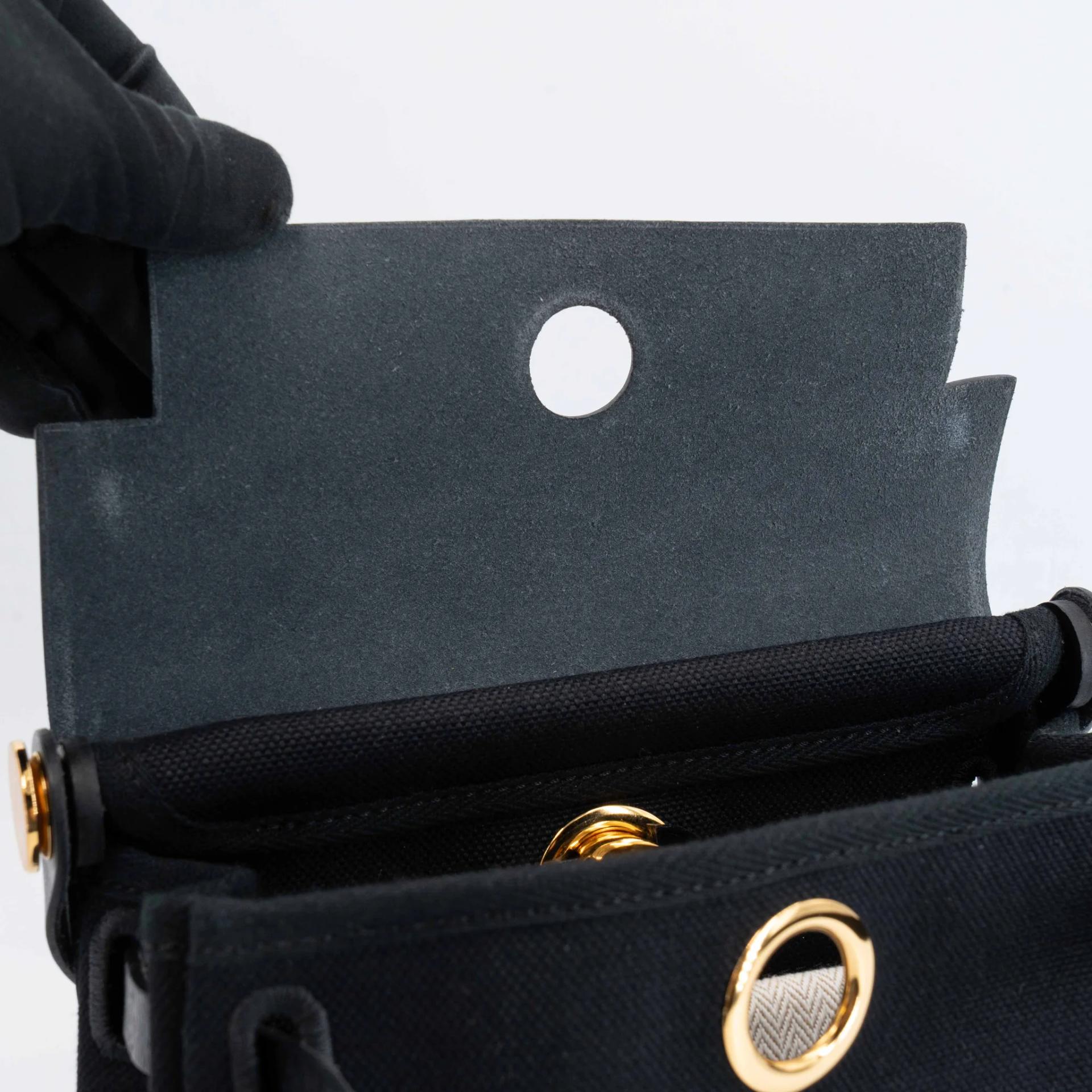 Excellent ( Rank SA ) HERMÈS Herbag Zip Mini 20 Noir (89) Toile Militaire canvas Vache Hunter Gold hardware K (2025) - 16