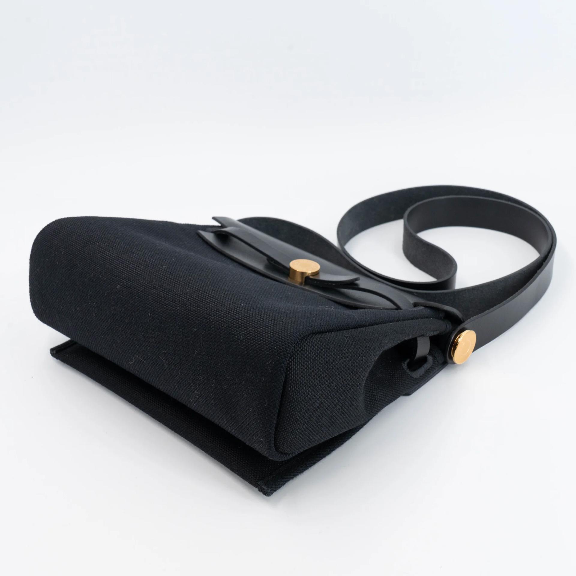Excellent ( Rank SA ) HERMÈS Herbag Zip Mini 20 Noir (89) Toile Militaire canvas Vache Hunter Gold hardware K (2025) - 5