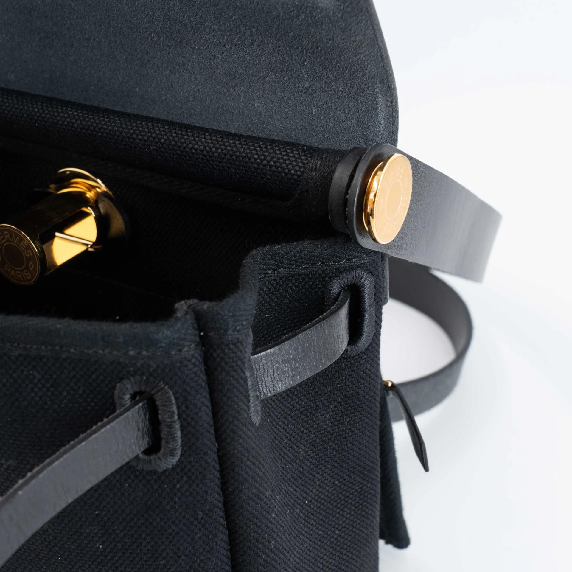 Excellent ( Rank SA ) HERMÈS Herbag Zip Mini 20 Noir (89) Toile Militaire canvas Vache Hunter Gold hardware K (2025) - 17