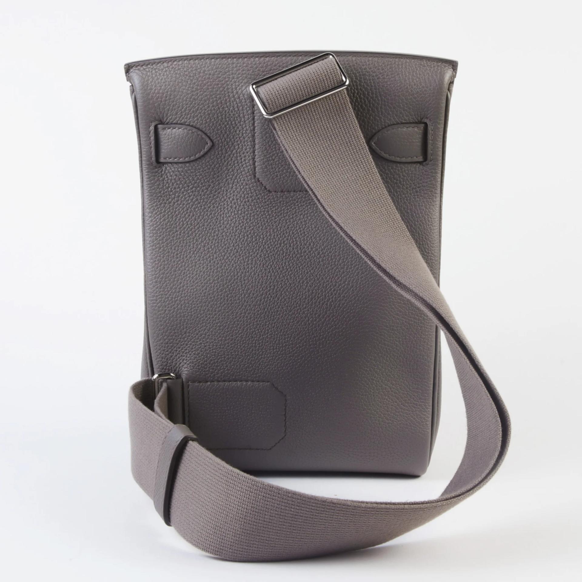 アッカドPM エタン (8F)