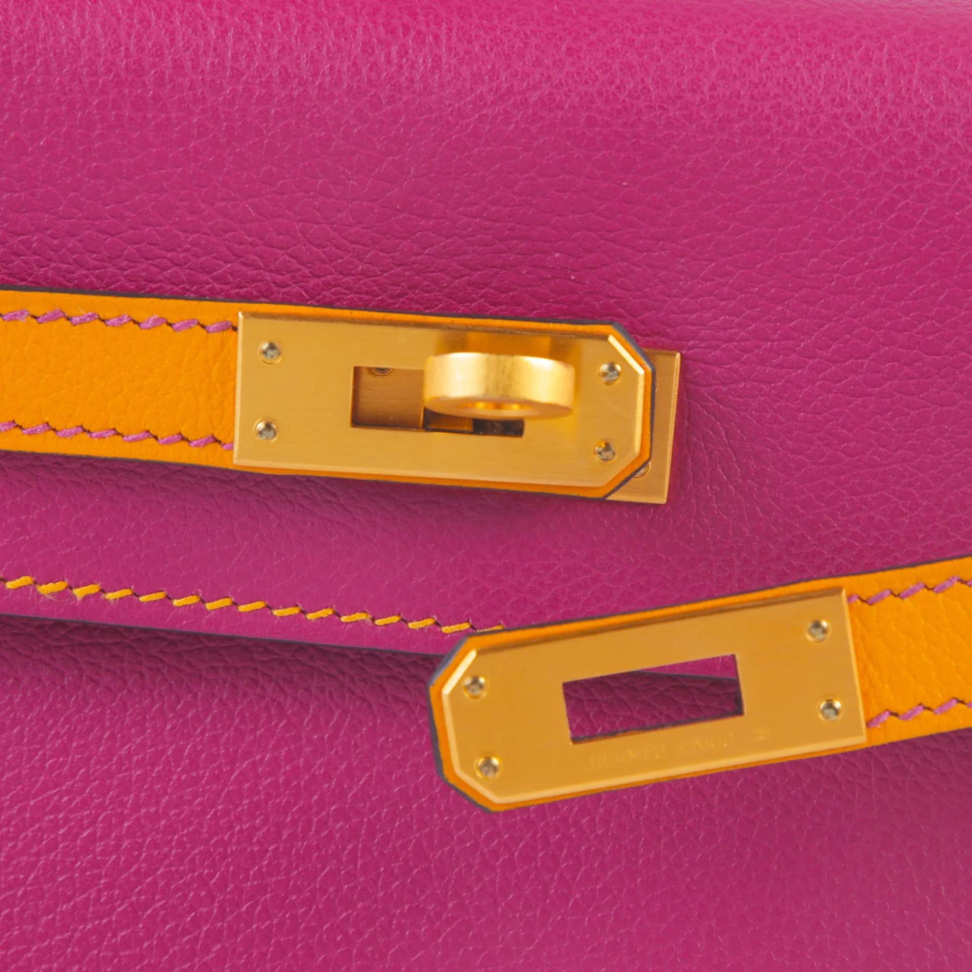Excellent ( Rank SA ) HERMÈS Special Order Kelly 25 Apricot (I9) Rose Purple (L3) Evercolor Brushed Gold hardware Y (2020) - 8
