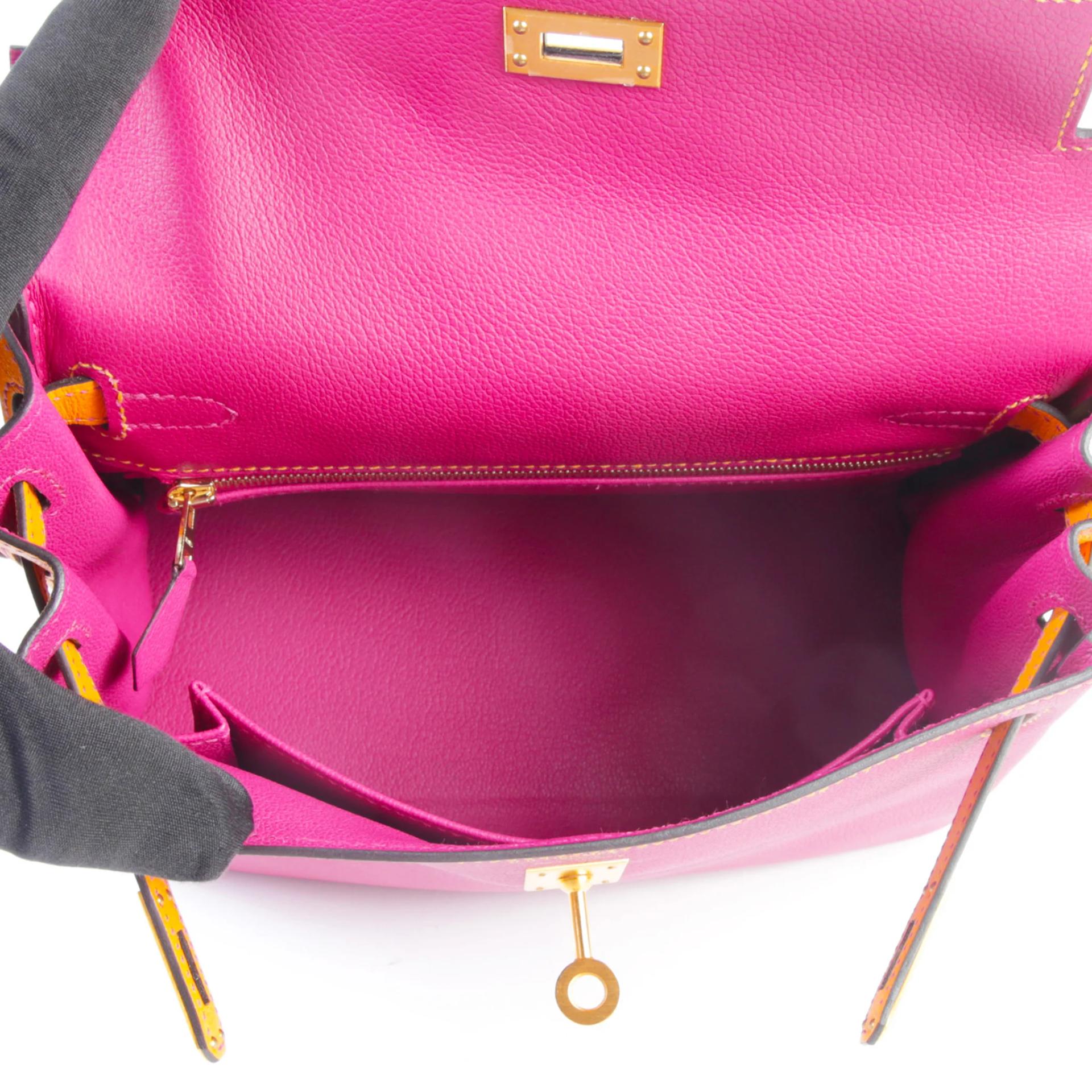 Excellent ( Rank SA ) HERMÈS Special Order Kelly 25 Apricot (I9) Rose Purple (L3) Evercolor Brushed Gold hardware Y (2020) - 10