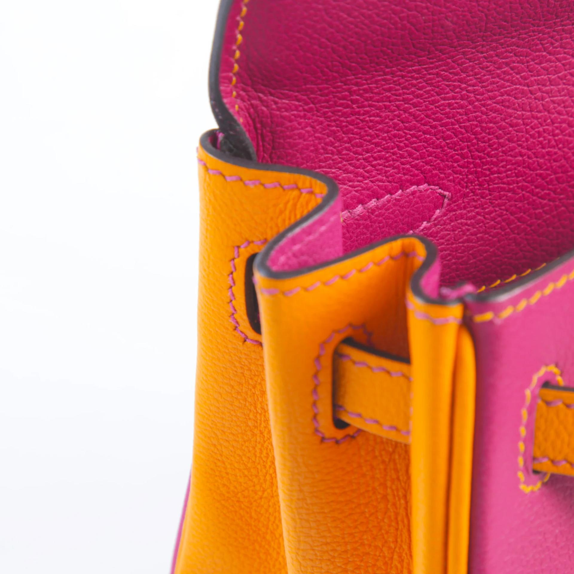 Excellent ( Rank SA ) HERMÈS Special Order Kelly 25 Apricot (I9) Rose Purple (L3) Evercolor Brushed Gold hardware Y (2020) - 12