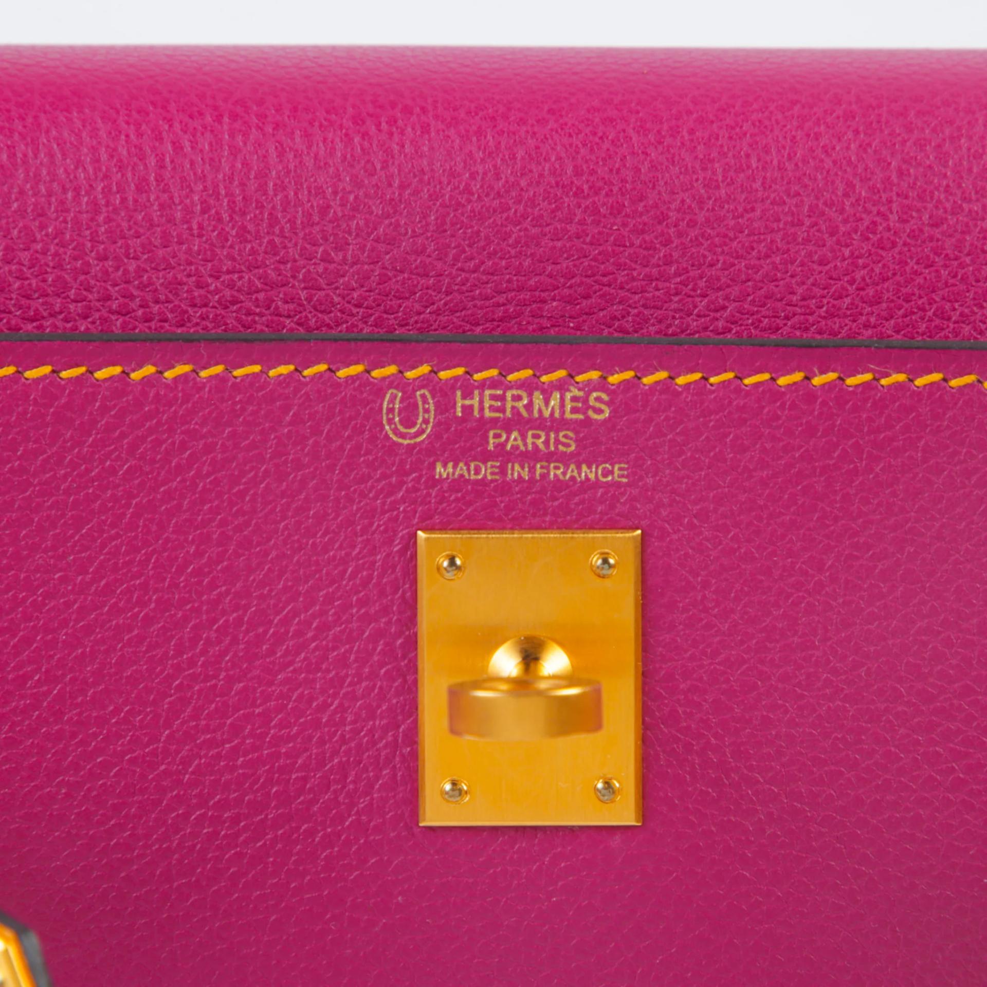 Excellent ( Rank SA ) HERMÈS Special Order Kelly 25 Apricot (I9) Rose Purple (L3) Evercolor Brushed Gold hardware Y (2020) - 9