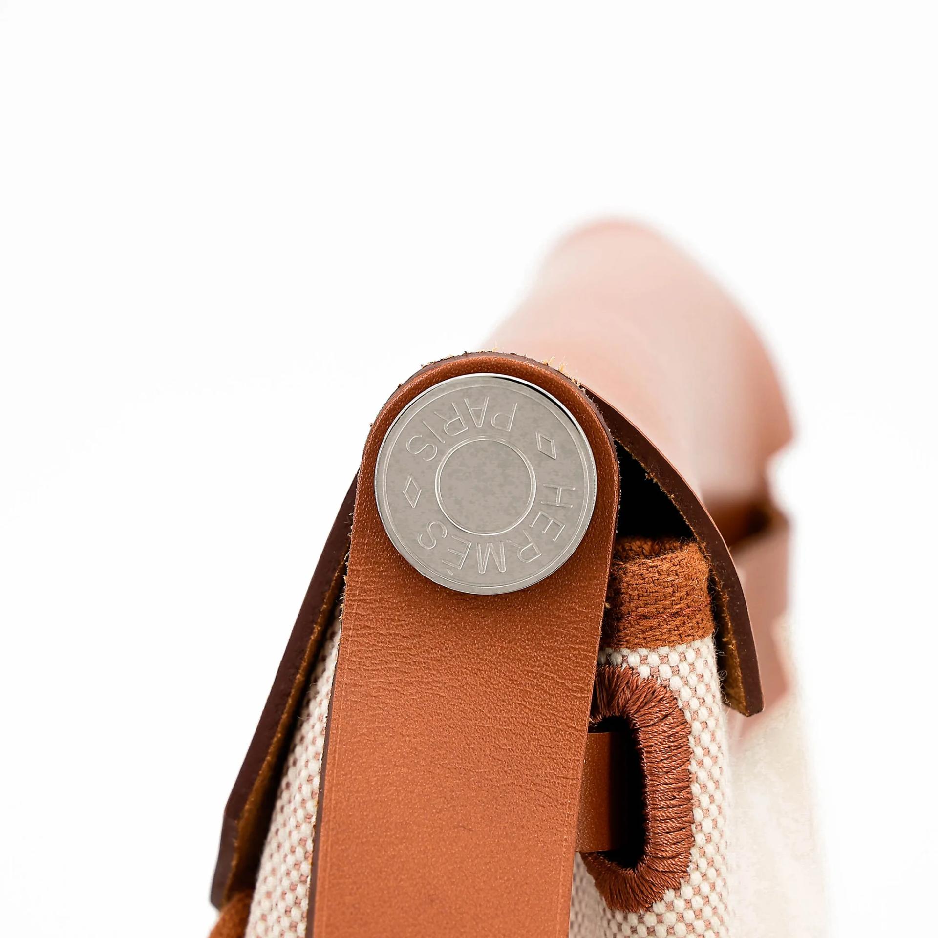 Brand New ( Rank N ) HERMÈS Herbag Mini TPM Fauve (34) Vache Hunter Toile H Viking canvas Palladium hardware G (2026) - 11