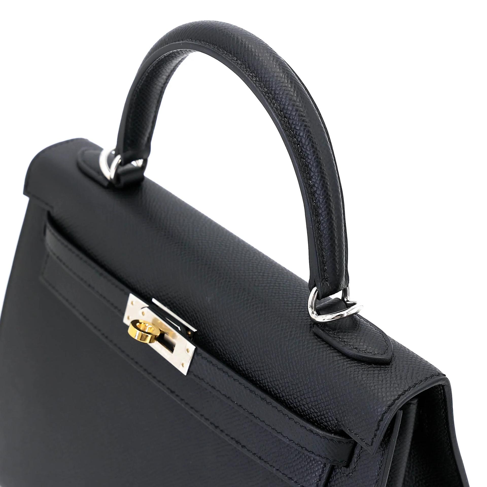 Unused ( Rank NS ) HERMÈS Kelly 25 Sellier Noir (89) Epsom Electrum hardware K (2025) - 3
