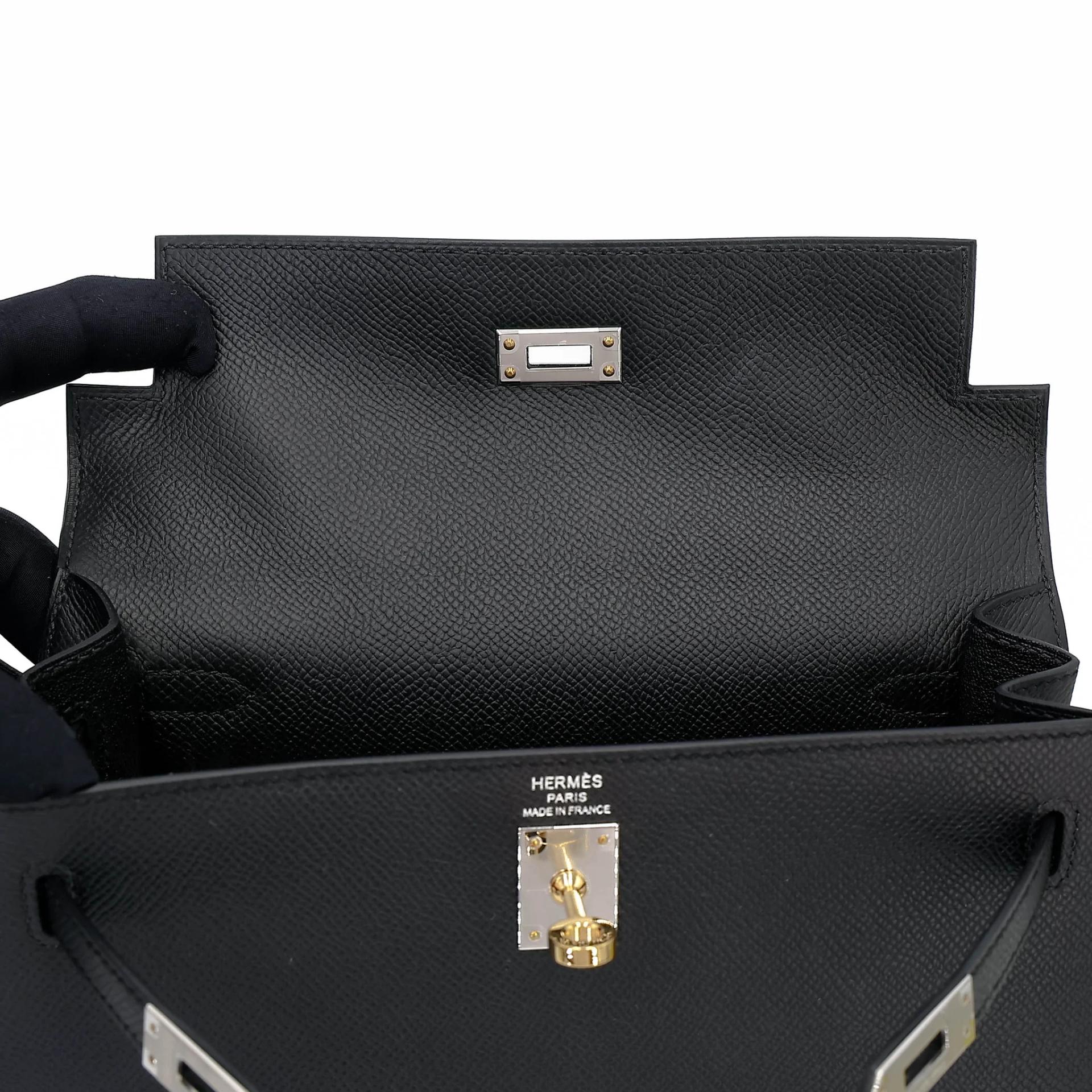 Unused ( Rank NS ) HERMÈS Kelly 25 Sellier Noir (89) Epsom Electrum hardware K (2025) - 12