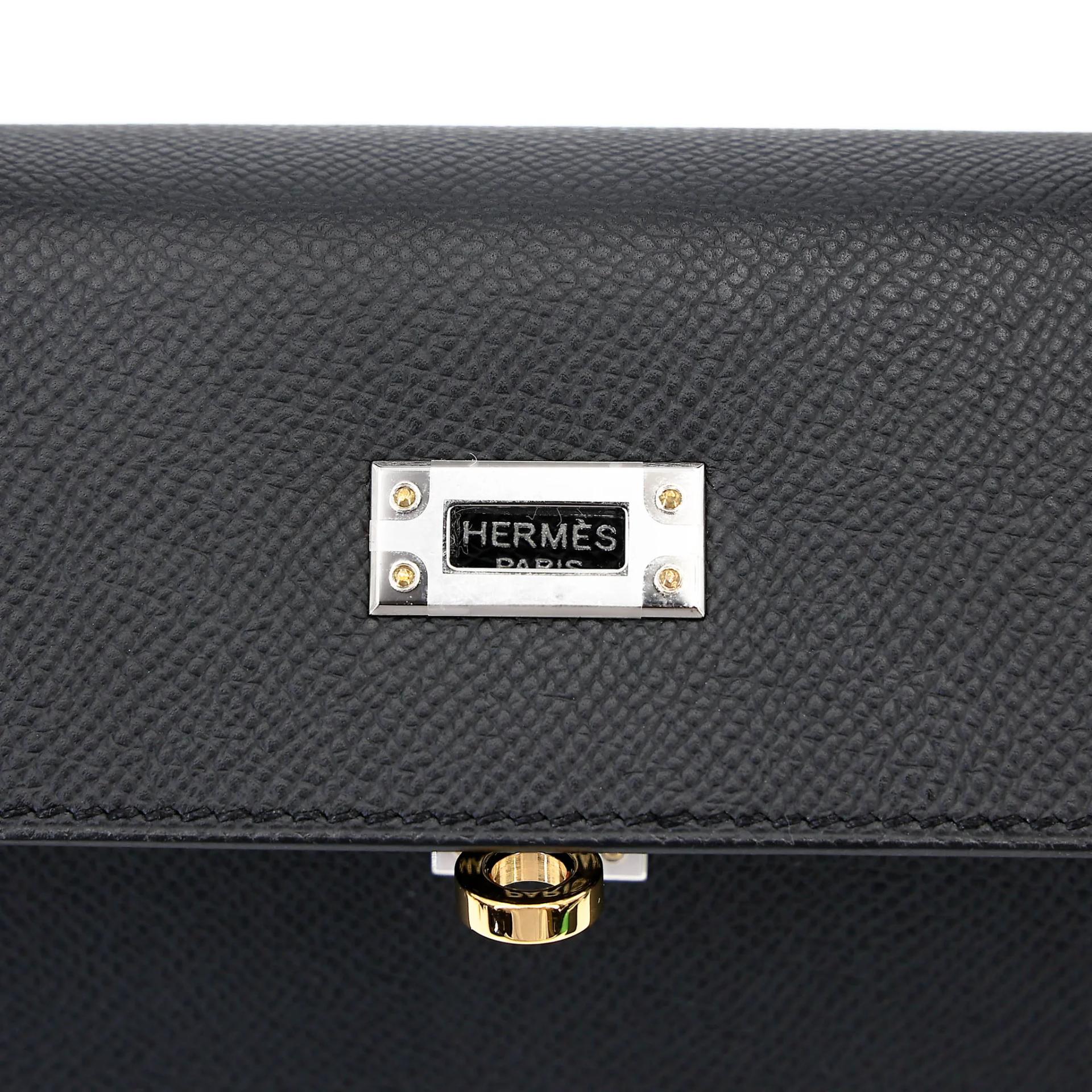 Unused ( Rank NS ) HERMÈS Kelly 25 Sellier Noir (89) Epsom Electrum hardware K (2025) - 10
