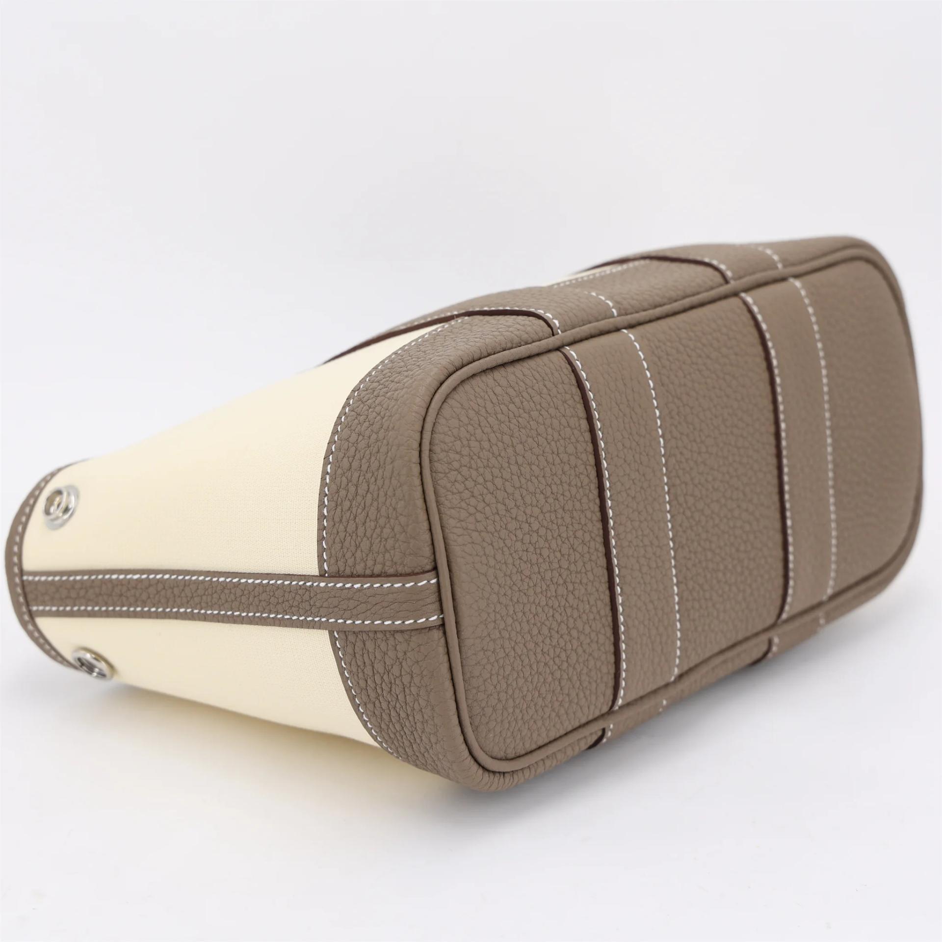 Brand New ( Rank N ) HERMÈS Neo Garden Party 23 Vanille (Y1) Etoupe (18) Negonda Toile Officier canvas Palladium hardware G (2026) - 6