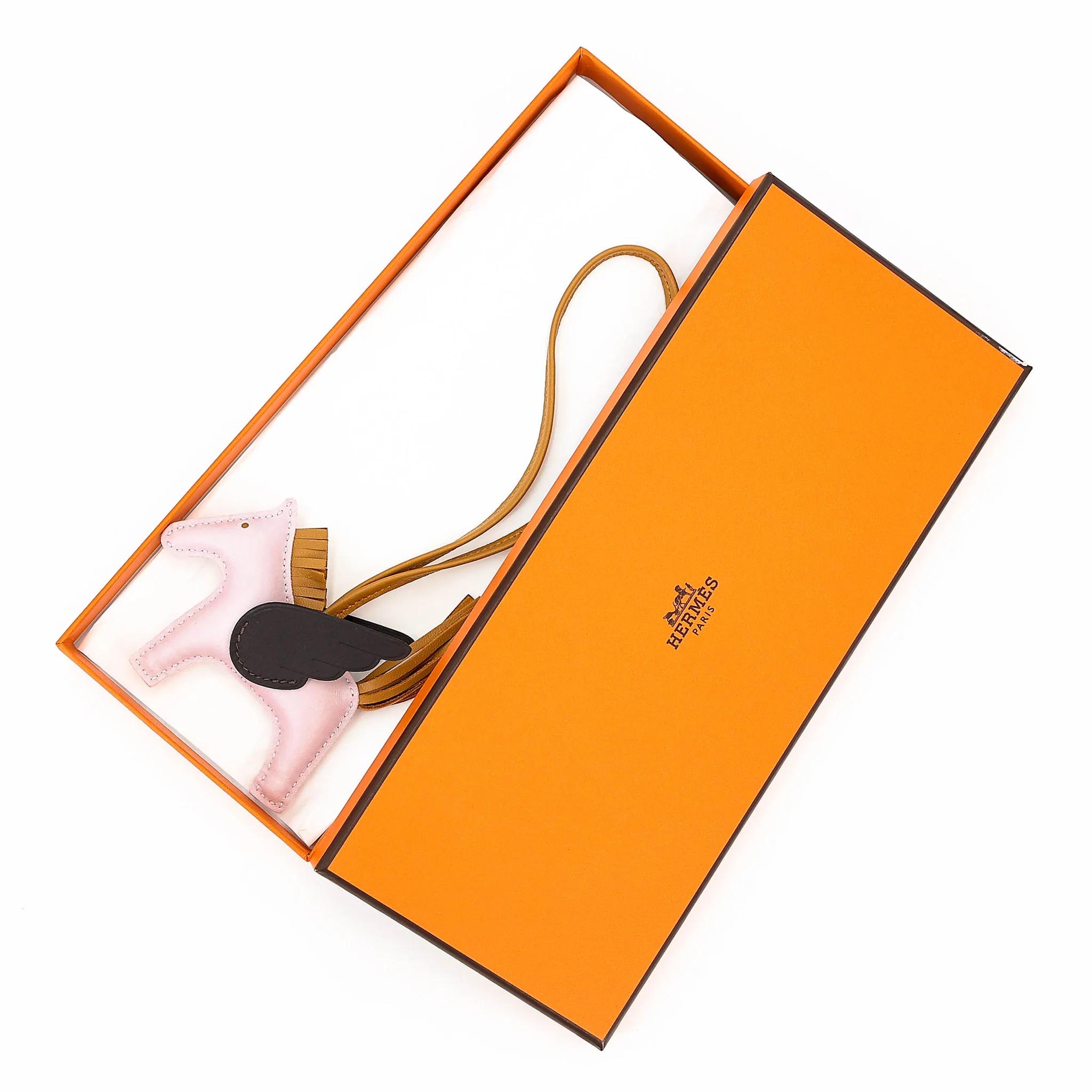 Unused ( Rank NS ) HERMÈS Rodeo Pegase PM Mauve Pale (09) Ebene (46) Foin (1S) Agneau Milo B (2023) - 3