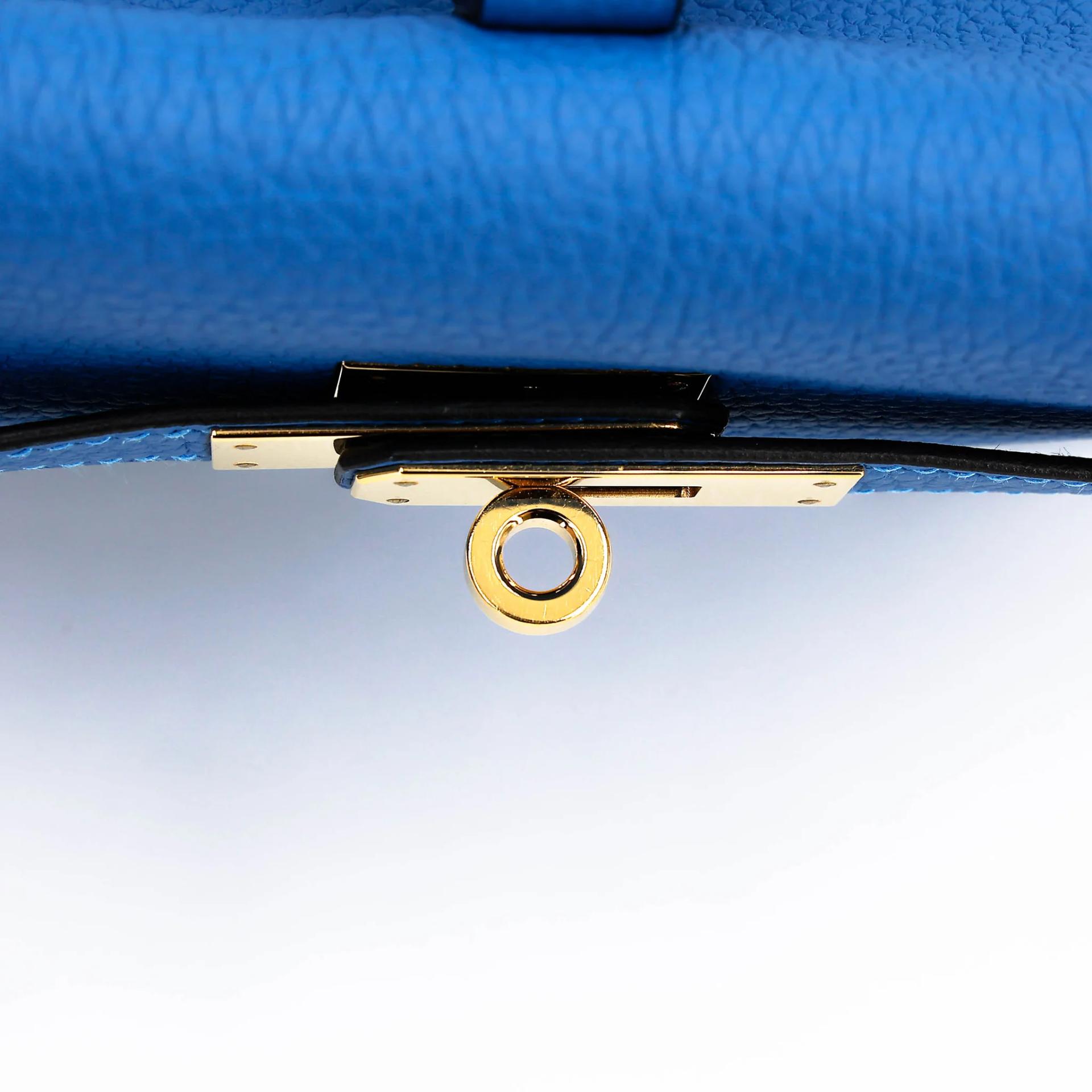 Very Good ( Rank A) HERMÈS Kelly Ado PM Mykonos (7Q) Clemence Gold hardware D (2019) - 16