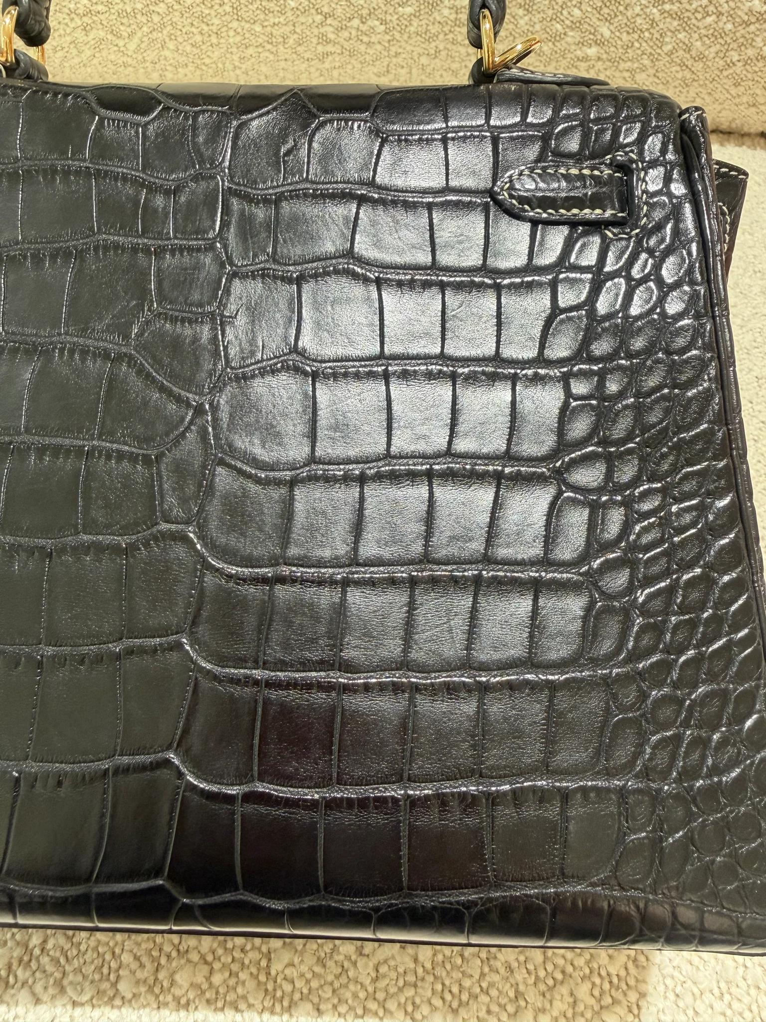 Very Good ( Rank A) HERMÈS Special Order Kelly 25 HSS Noir (89) Matte Alligator Permabrass hardware U (2022) - 11