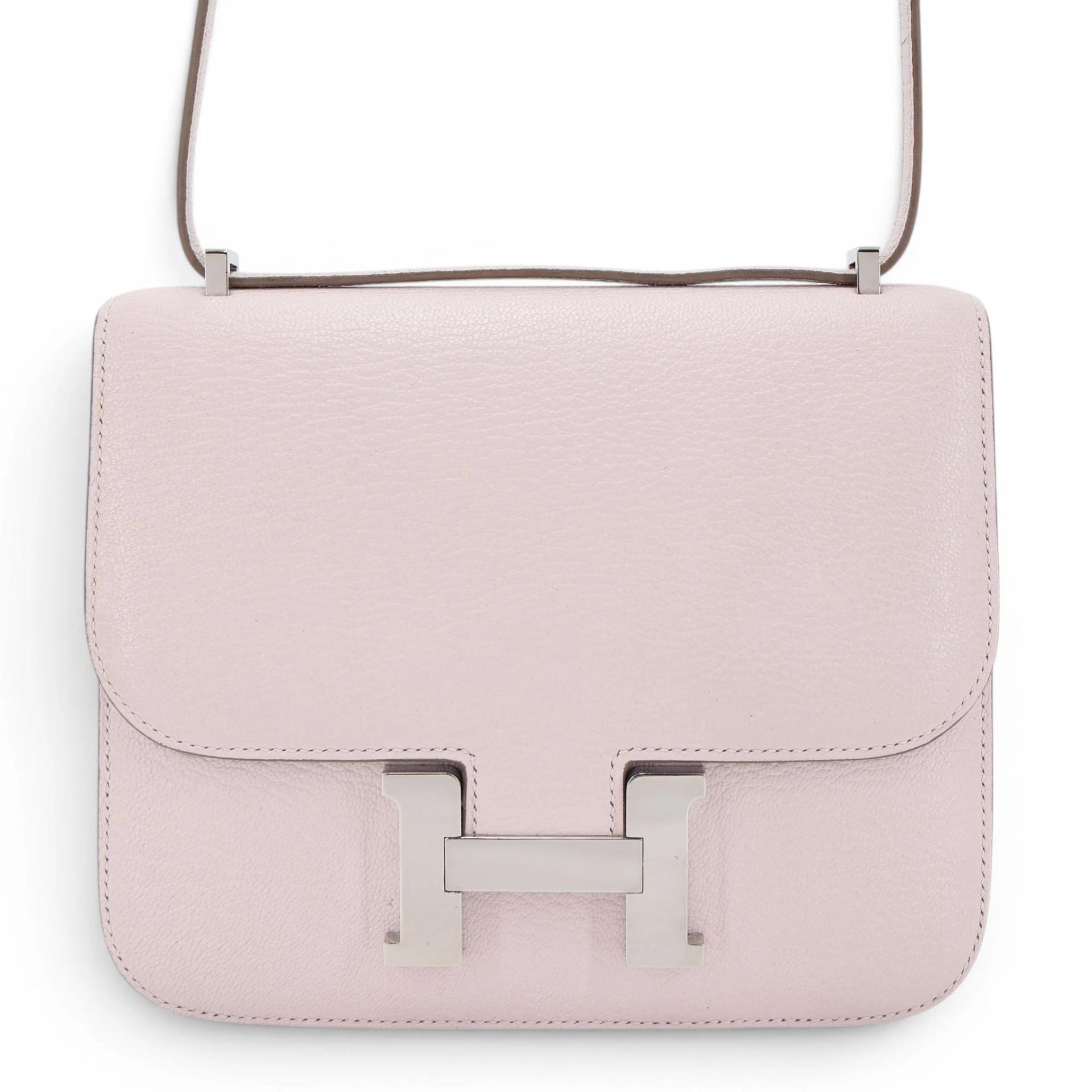 Very Good ( Rank A) HERMÈS Constance Mini Mauve Pale (09) Chevre Palladium hardware B (2023) - 1