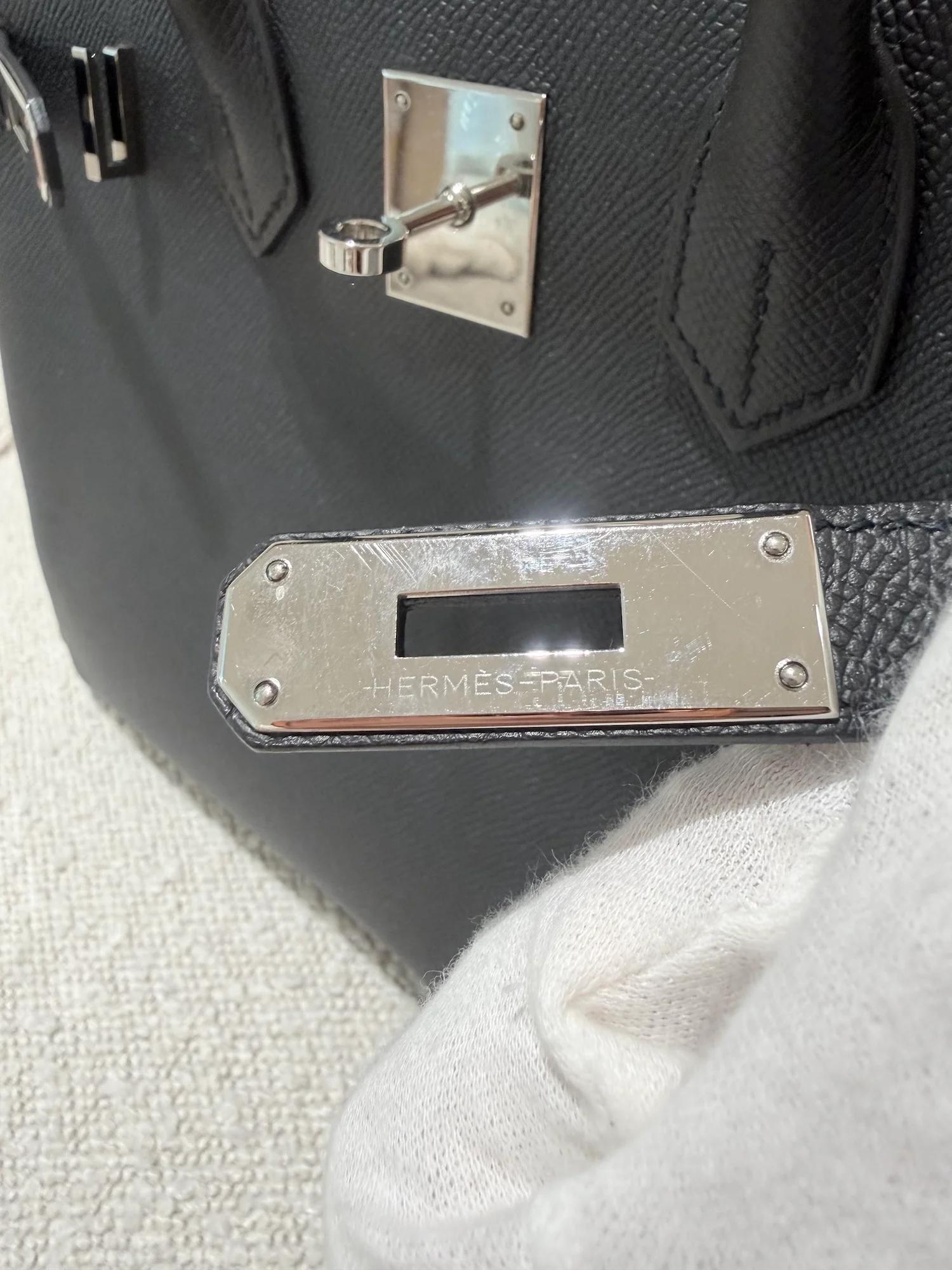 Very Good ( Rank A) HERMÈS Birkin 30 Noir (89) Epsom Palladium hardware U (2022) - 21