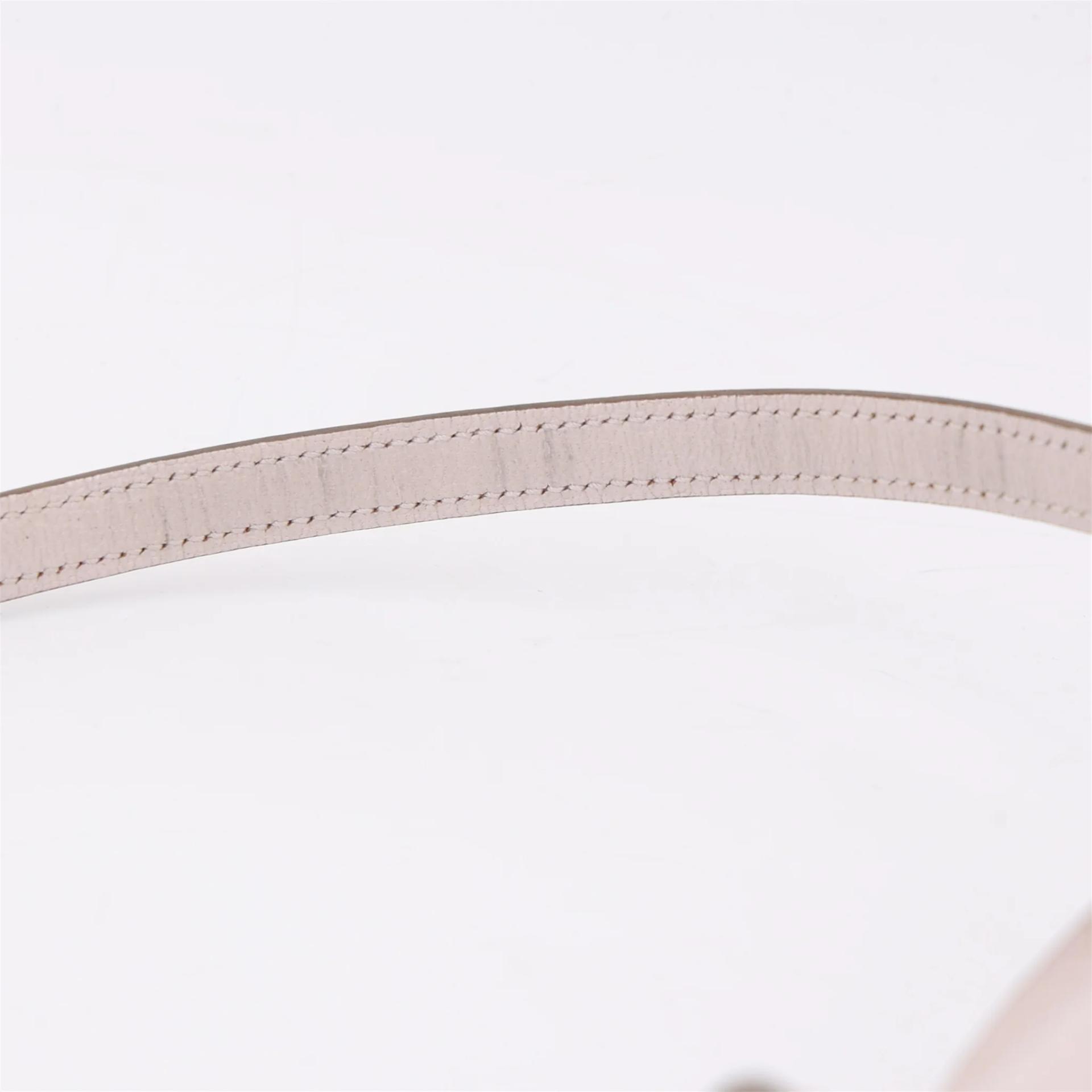 Very Good ( Rank A) HERMÈS Constance Mini Mauve Pale (09) Chevre Palladium hardware B (2023) - 4