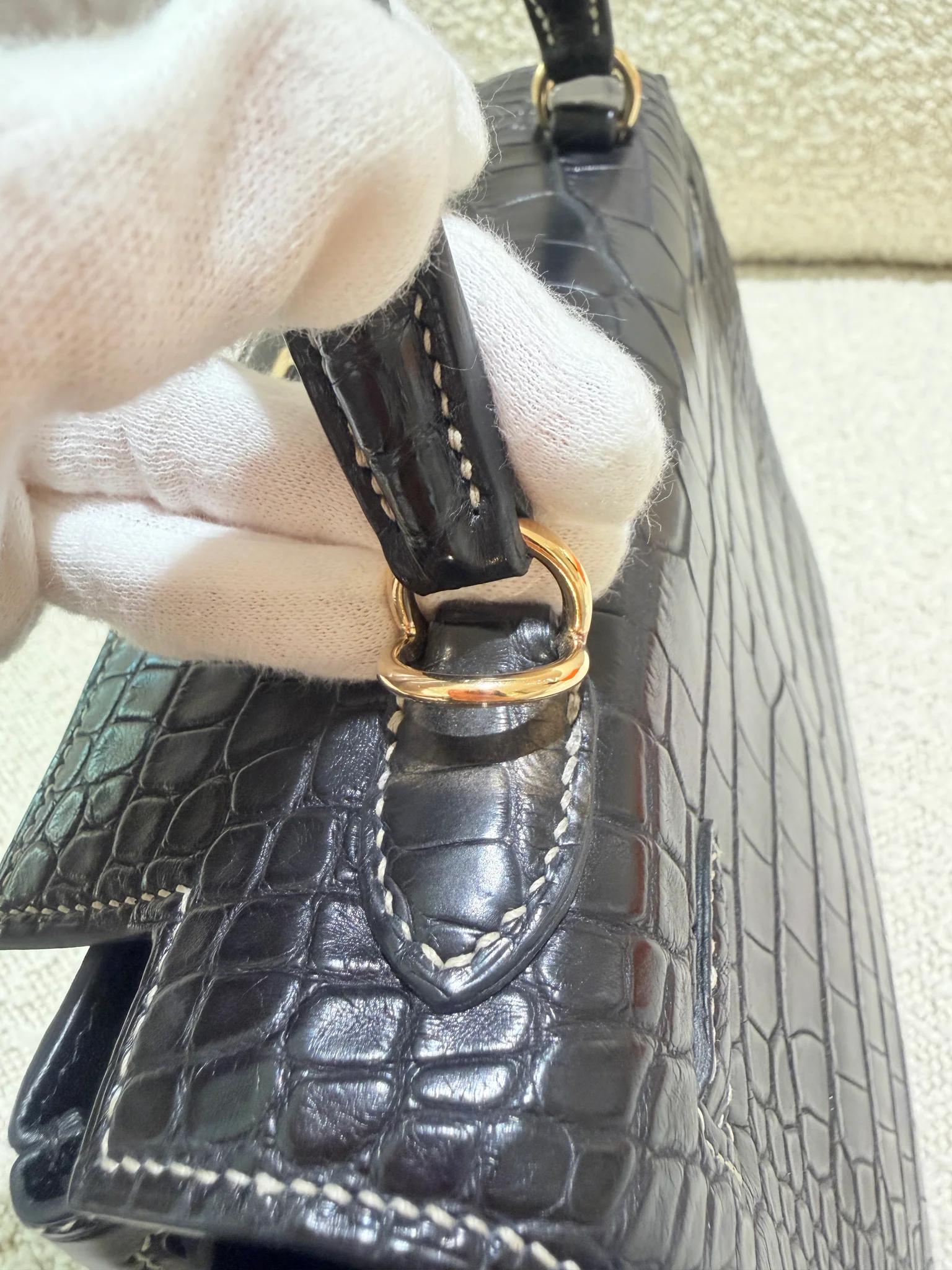 Very Good ( Rank A) HERMÈS Special Order Kelly 25 HSS Noir (89) Matte Alligator Permabrass hardware U (2022) - 22