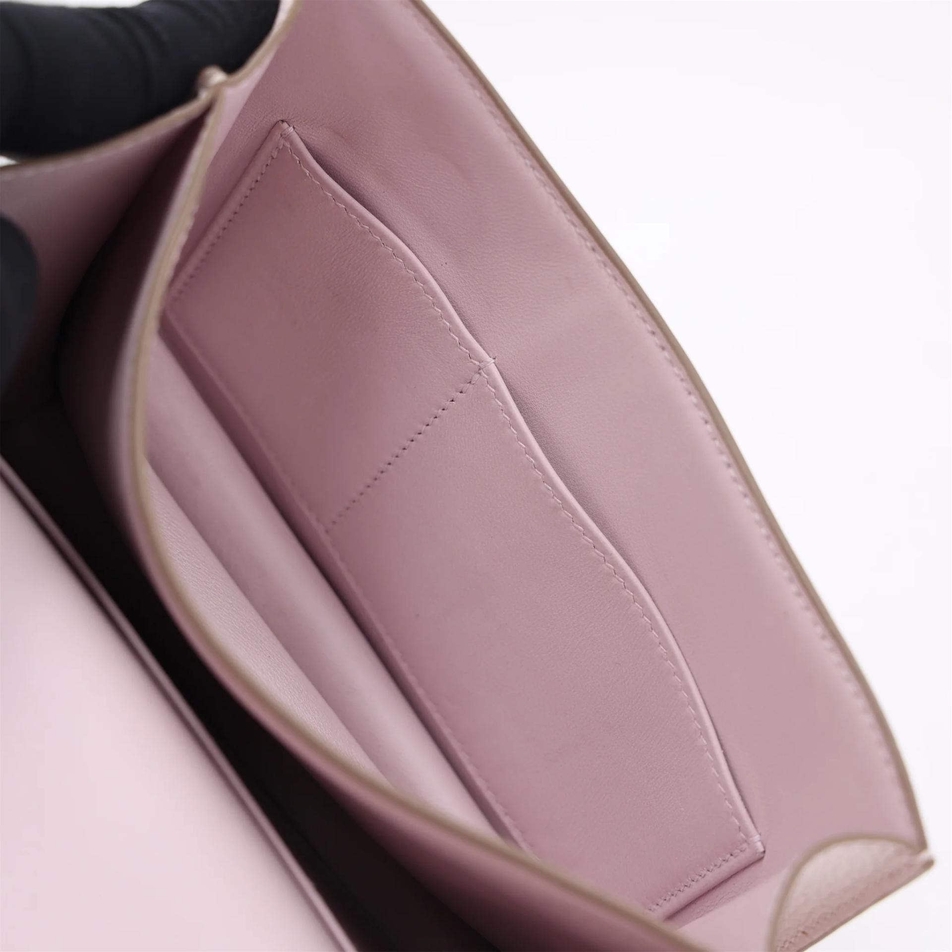 Very Good ( Rank A) HERMÈS Constance Mini Mauve Pale (09) Chevre Palladium hardware B (2023) - 15