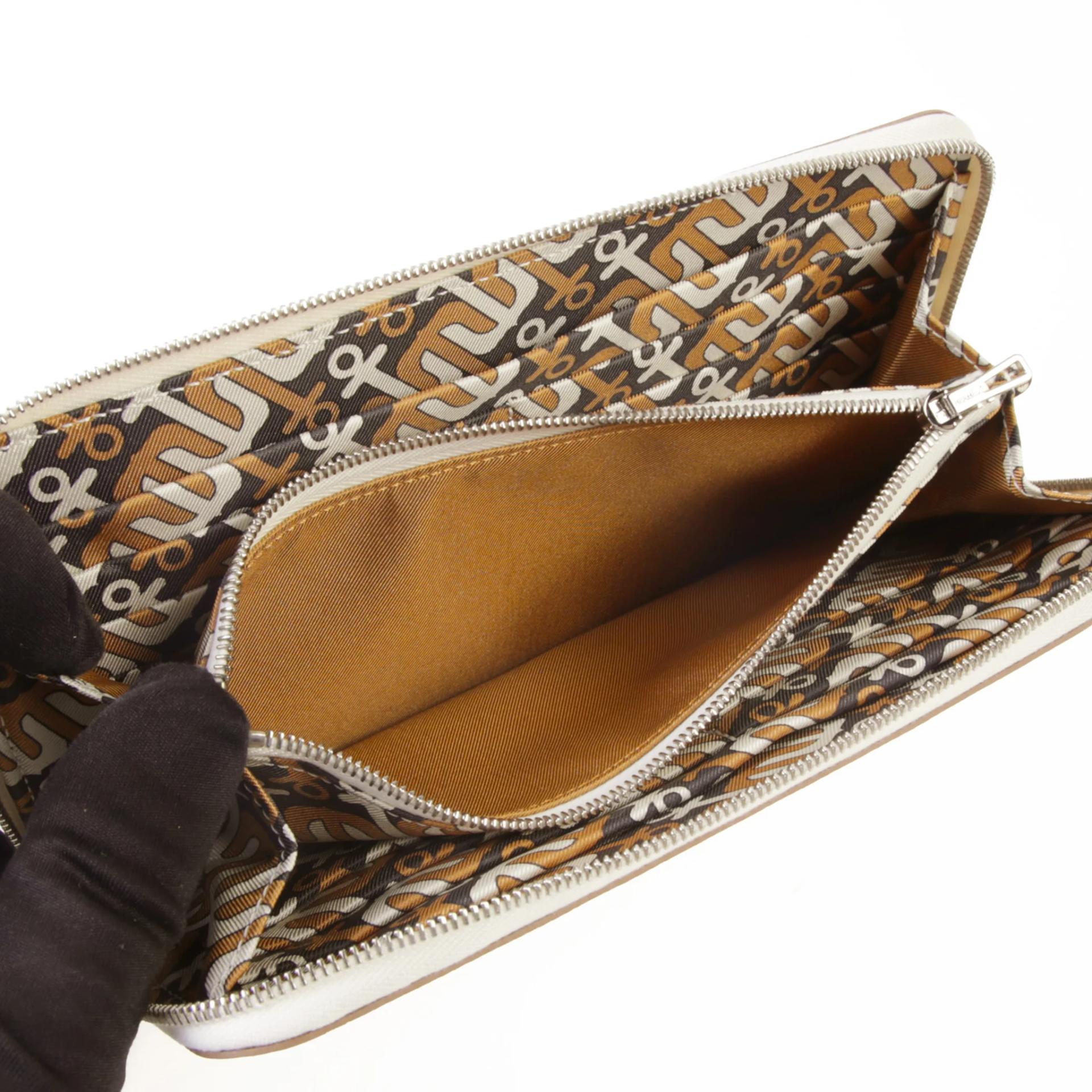 未使用保存品 HERMÈS 愛馬仕 Silk in Azap 長款錢包 10 奶昔白 Craie 棕色 Epsom皮 真絲 銀扣 W刻 2024年 - 9