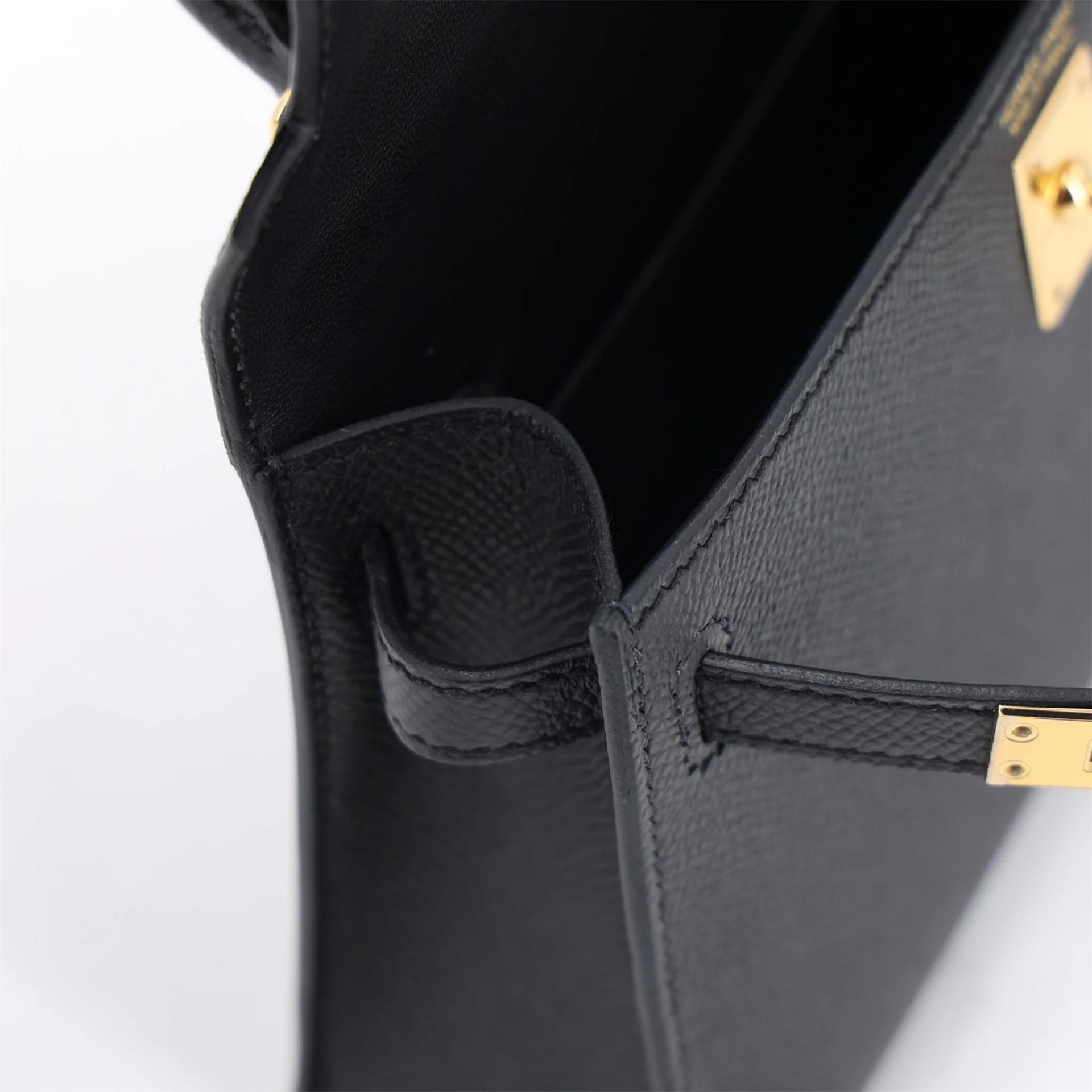 Excellent ( Rank SA ) HERMÈS Mini Kelly II Noir (89) Epsom Gold hardware W (2024) - 12