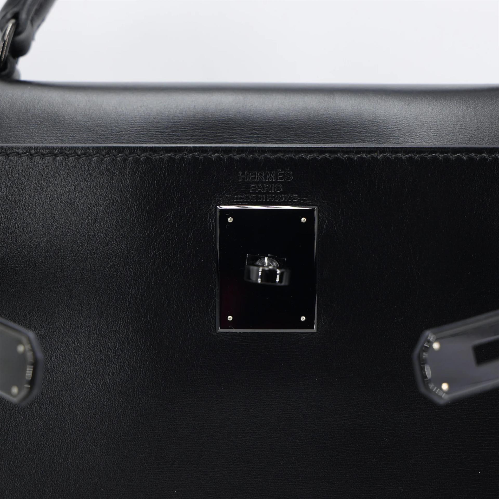 Excellent ( Rank SA ) HERMÈS Limited Edition Kelly 32 So Black Noir (89) Box-calf Black hardware Square N (2010) - 12