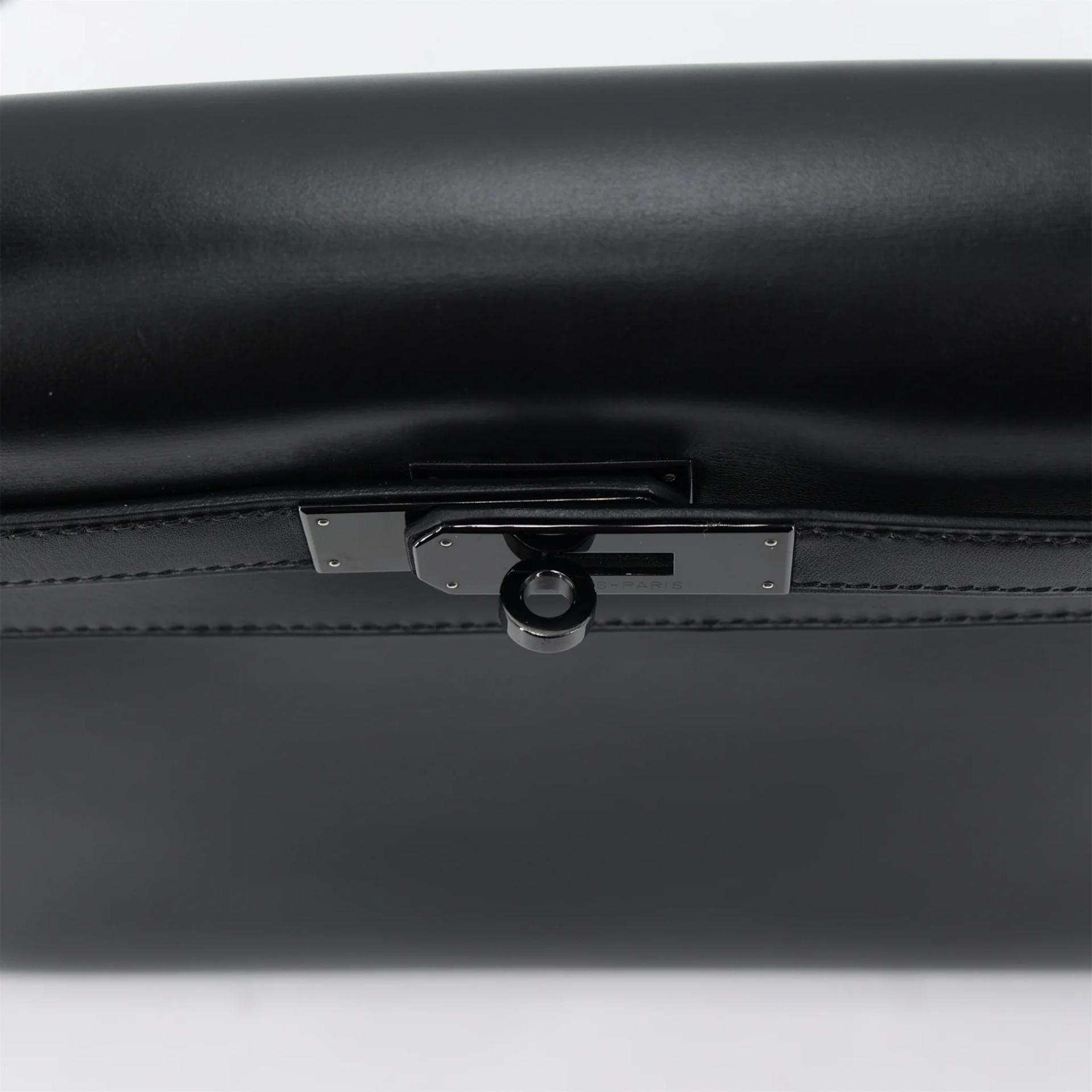 Excellent ( Rank SA ) HERMÈS Limited Edition Kelly 32 So Black Noir (89) Box-calf Black hardware Square N (2010) - 9