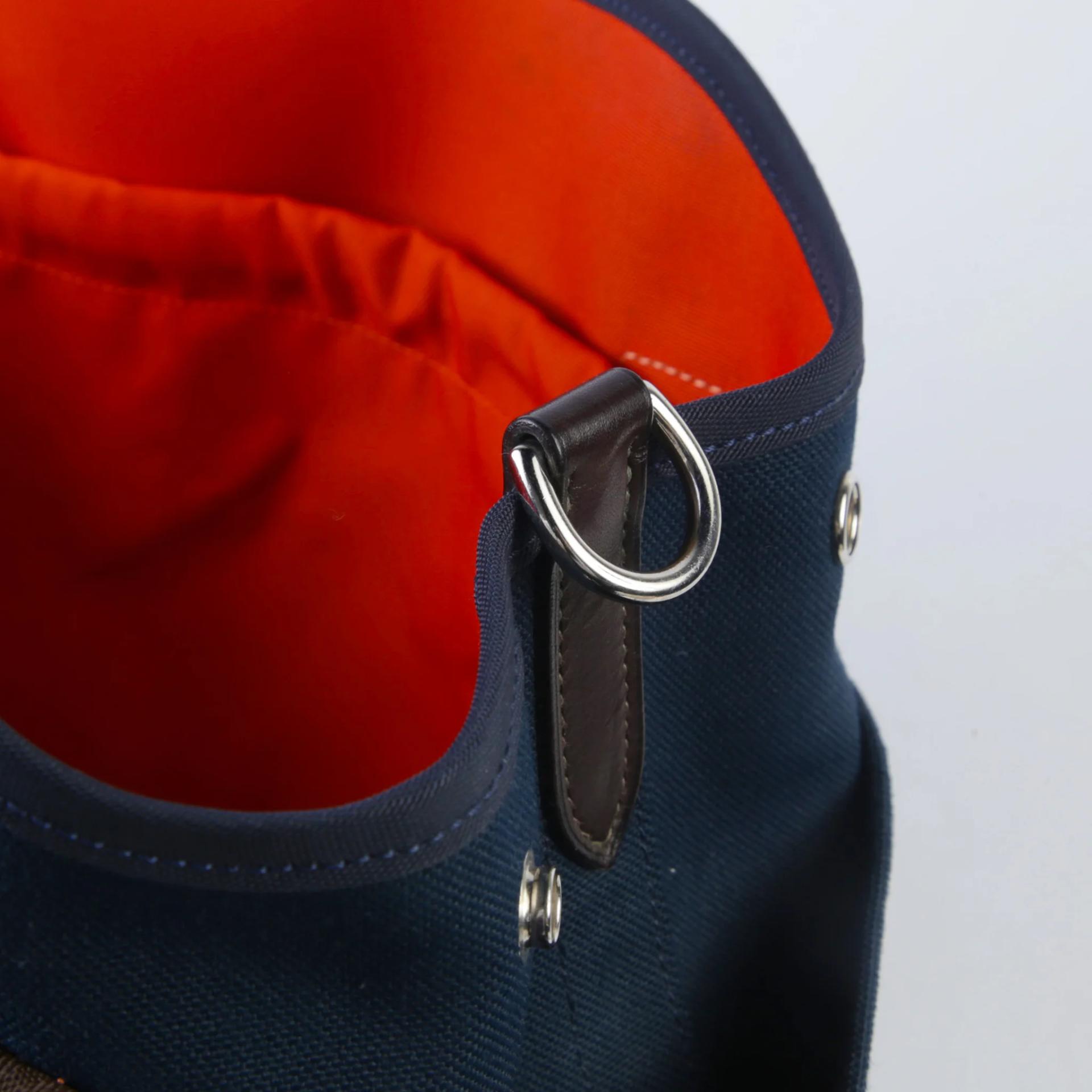 Very Good ( Rank A) HERMÈS Sac de pansage Groom Navy Orange Canvas Palladium hardware C (2018) - 9