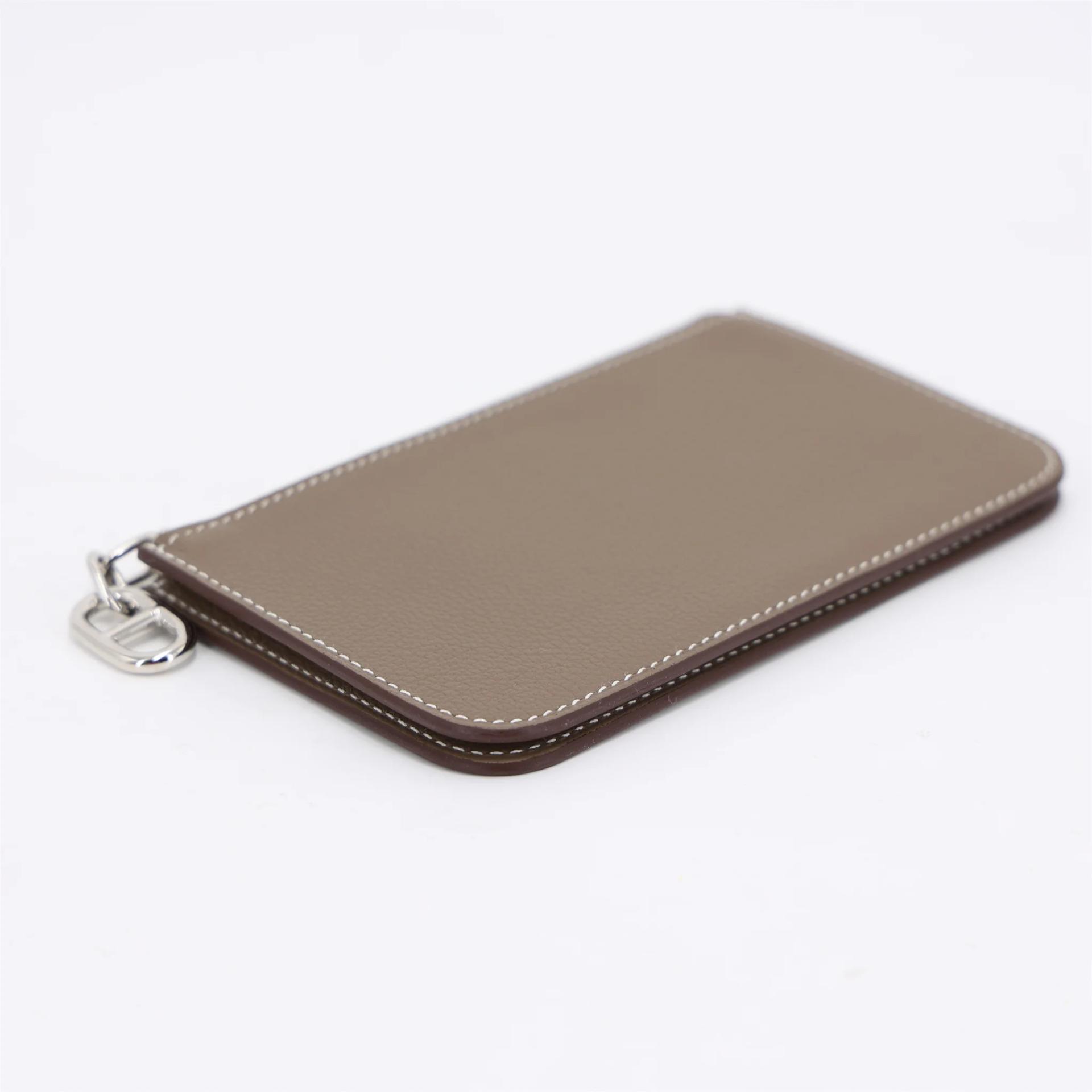 Brand New ( Rank N ) HERMÈS Zipengo Chaine d'Ancre card holder Etoupe (18) Evercolor Palladium hardware K (2025) - 4