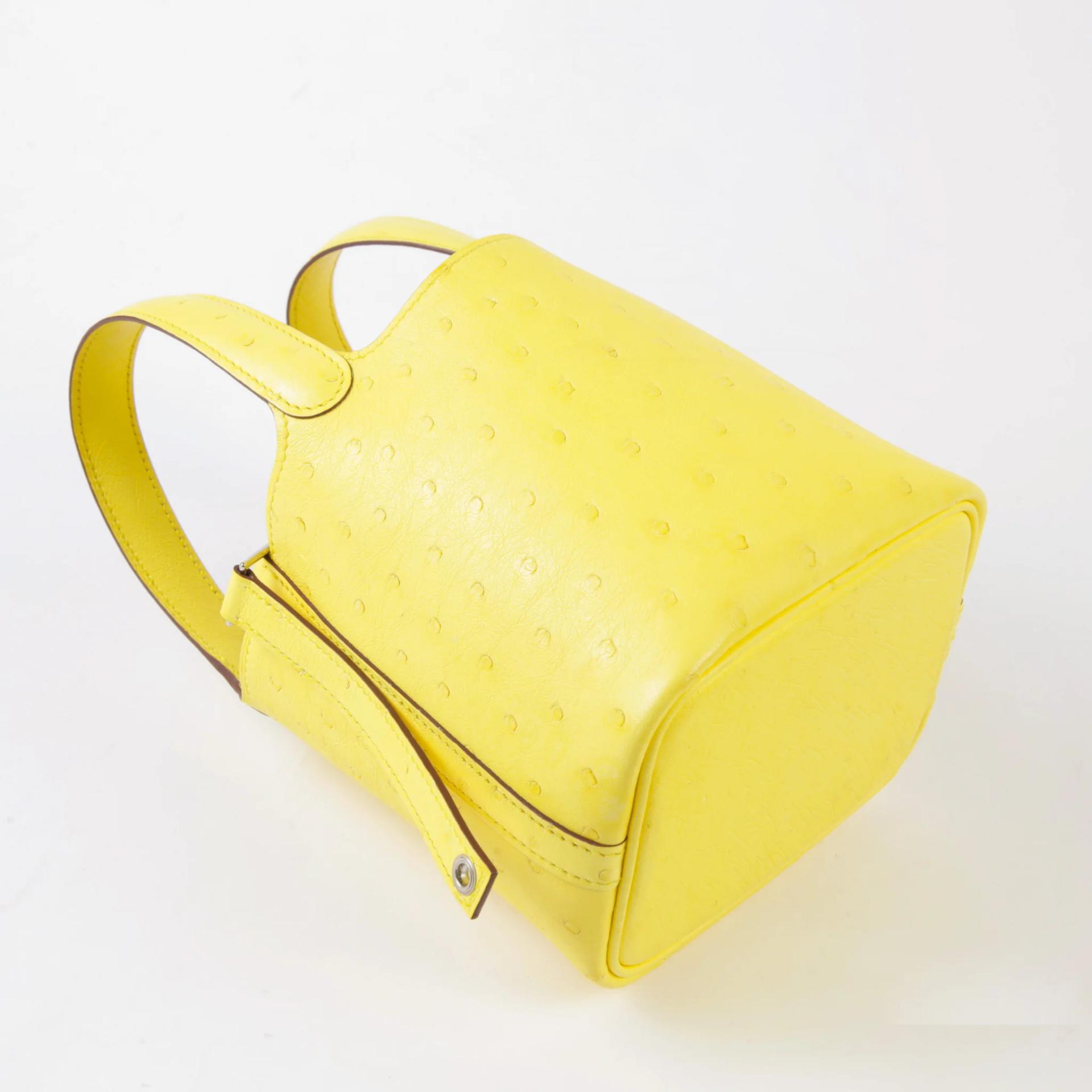 Very Good ( Rank A) HERMÈS Picotin Lock Micro 14 Jaune Citron (9N) Ostrich Palladium hardware W (2024) - 8