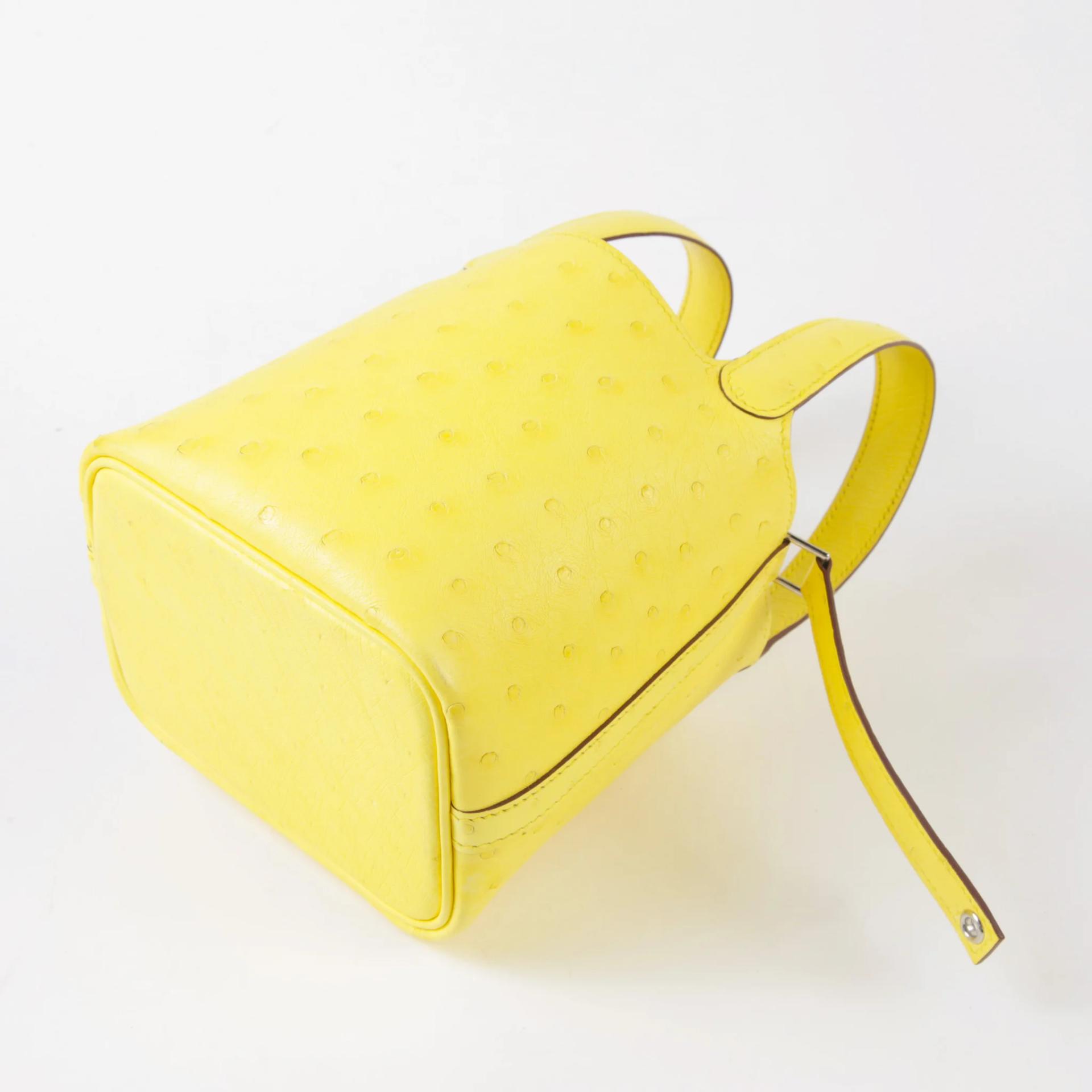 Very Good ( Rank A) HERMÈS Picotin Lock Micro 14 Jaune Citron (9N) Ostrich Palladium hardware W (2024) - 7