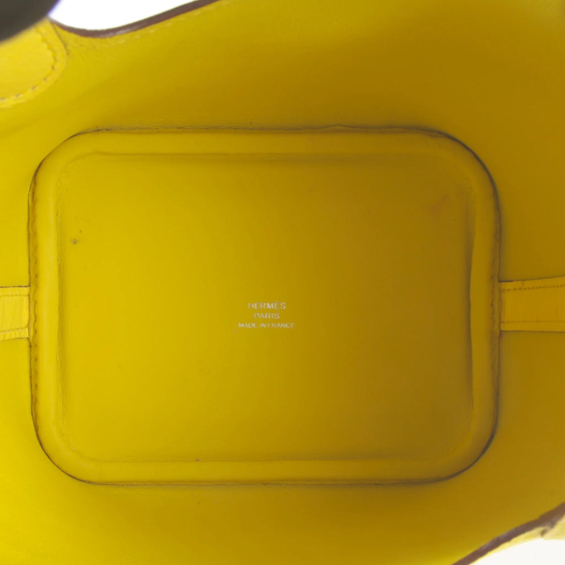 Very Good ( Rank A) HERMÈS Picotin Lock Micro 14 Jaune Citron (9N) Ostrich Palladium hardware W (2024) - 10