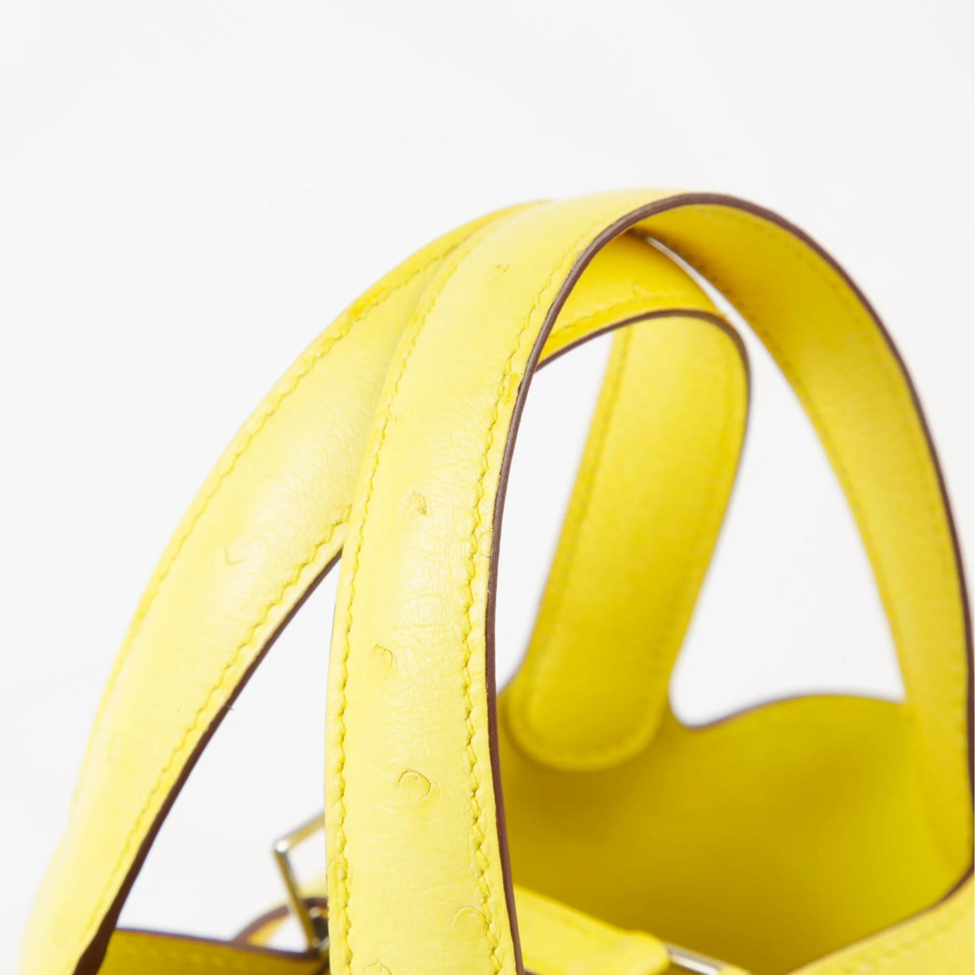 Very Good ( Rank A) HERMÈS Picotin Lock Micro 14 Jaune Citron (9N) Ostrich Palladium hardware W (2024) - 3