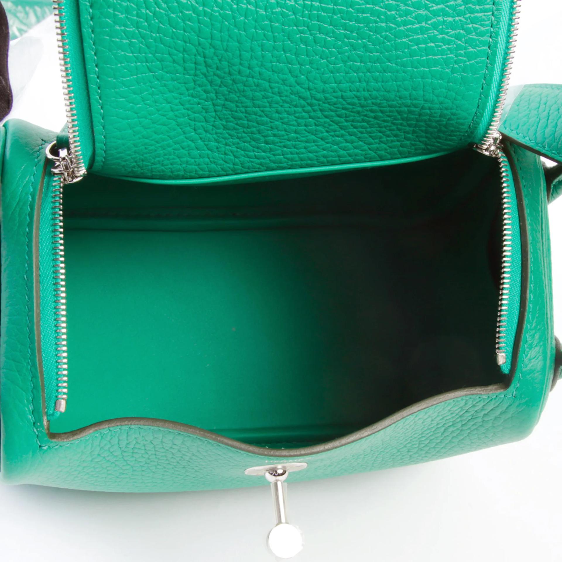 未使用保存品 HERMÈS 愛馬仕 Mini Lindy U4 絲絨綠 Vert Vertigo Clemence小牛皮 銀扣 W刻 2024年 - 9