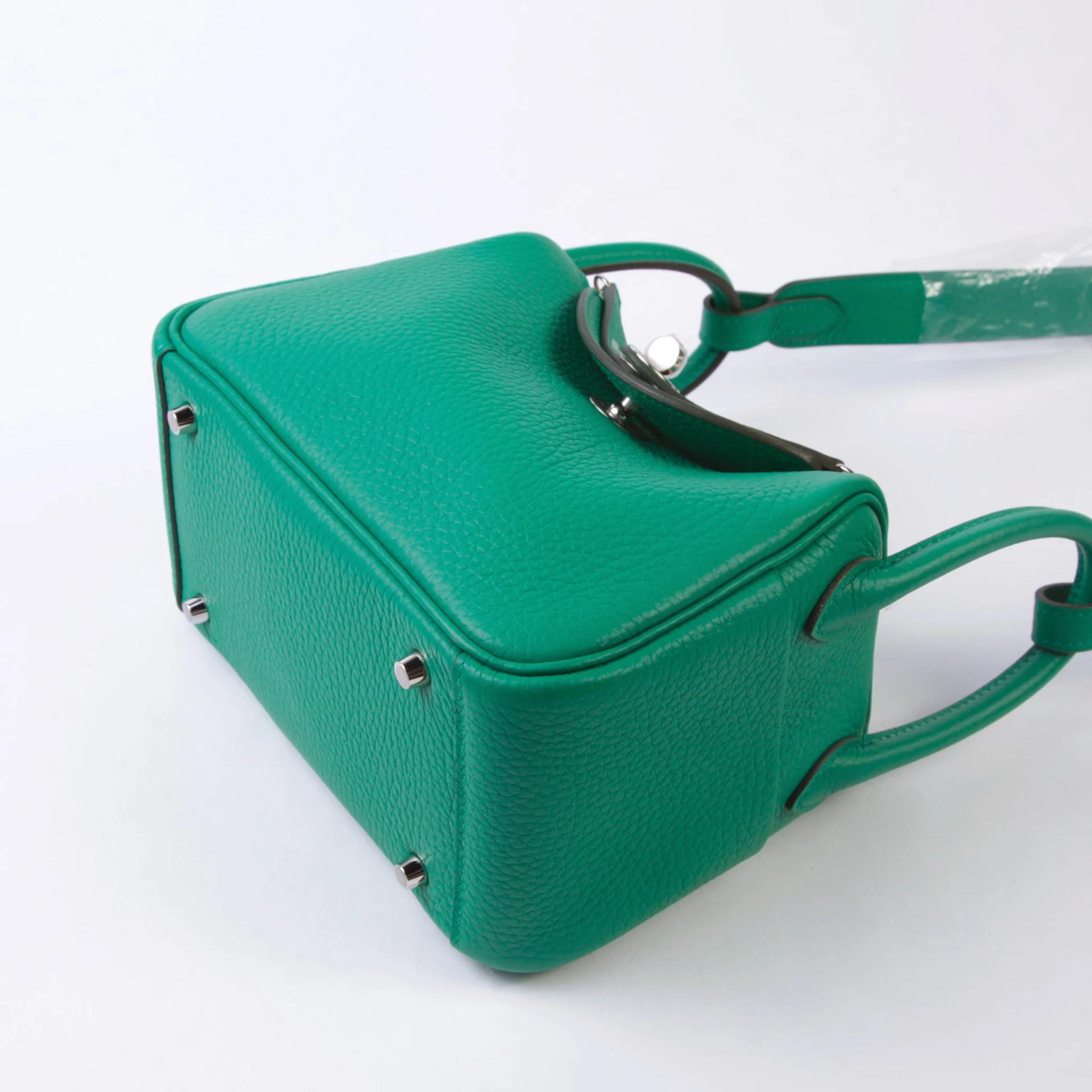 未使用保存品 HERMÈS 愛馬仕 Mini Lindy U4 絲絨綠 Vert Vertigo Clemence小牛皮 銀扣 W刻 2024年 - 4