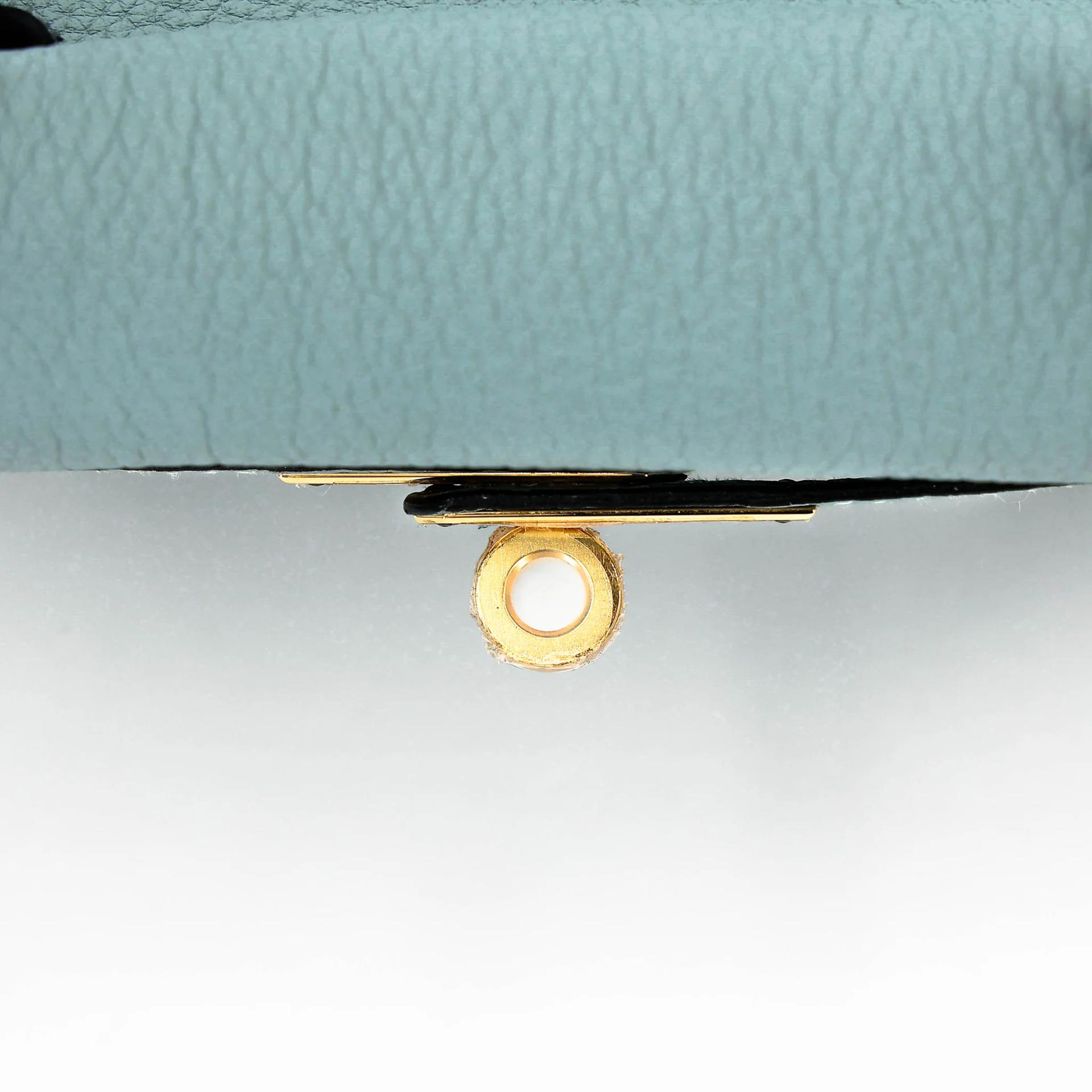 Excellent ( Rank SA ) HERMÈS Kelly 25 Ciel (7G) Togo Gold hardware Y (2020) - 9