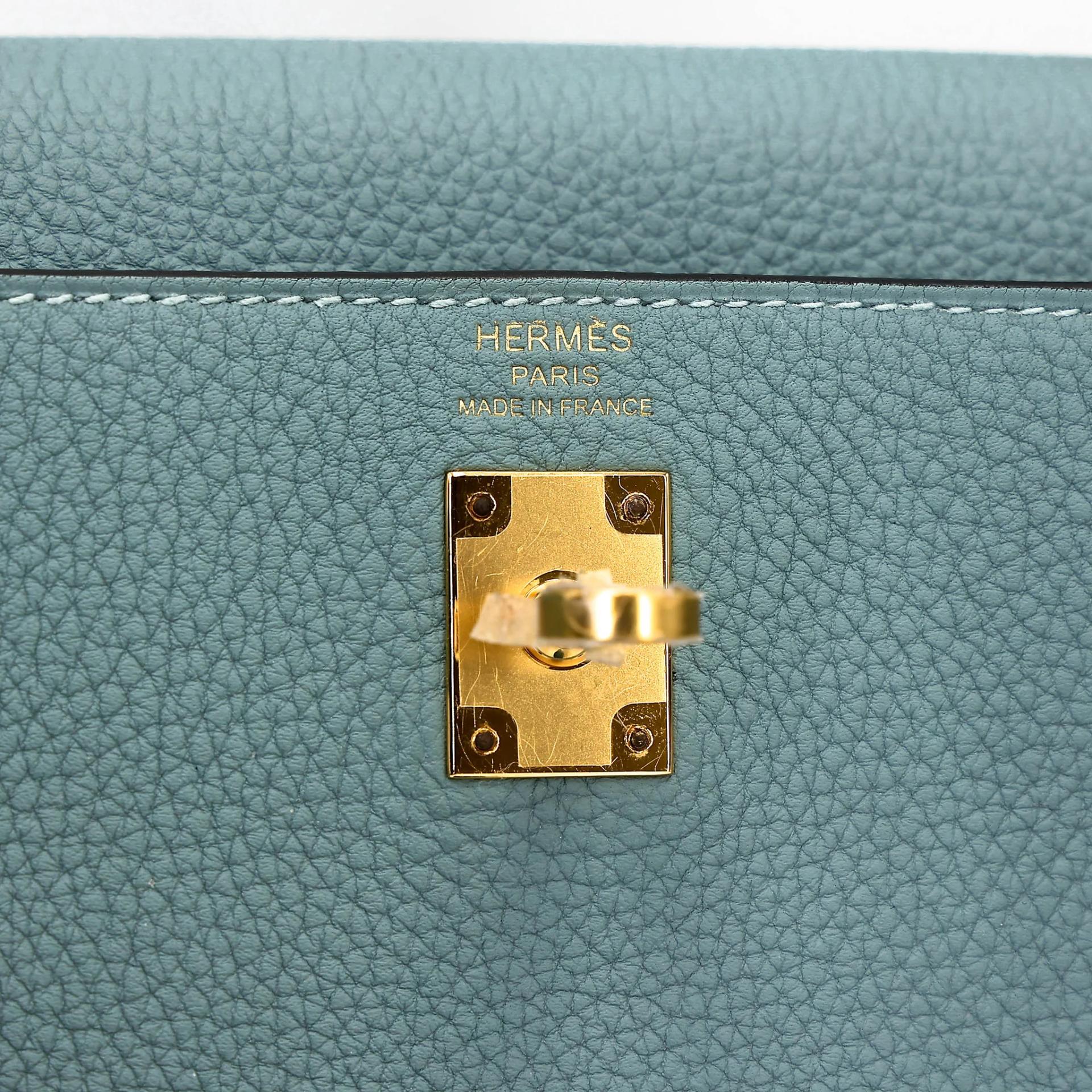 Excellent ( Rank SA ) HERMÈS Kelly 25 Ciel (7G) Togo Gold hardware Y (2020) - 13