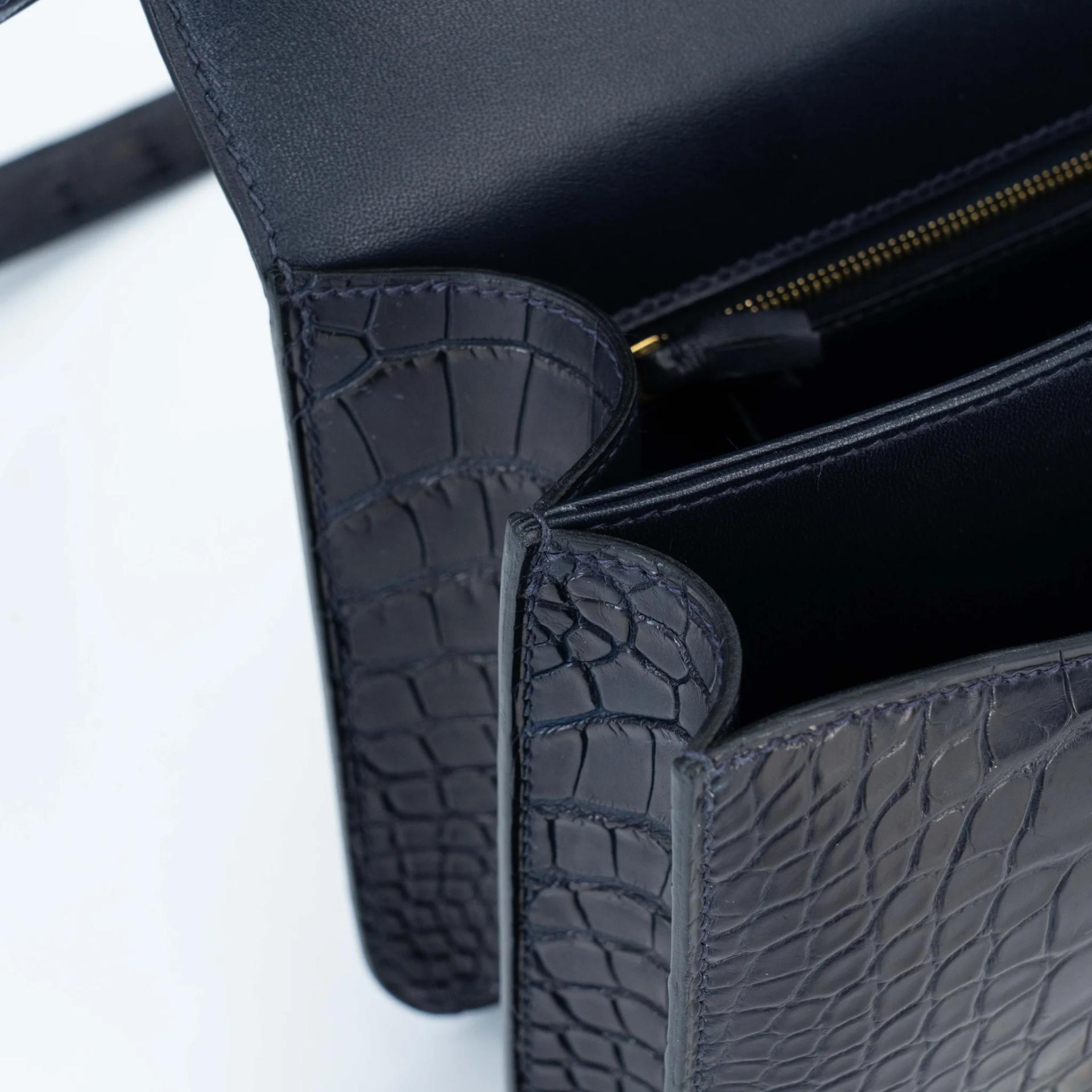 ランク A HERMÈS エルメス コンスタンス24 ブルーインディゴ (76) クロコダイル アリゲーター マット ゴールド金具 X刻印 (2016) - 21
