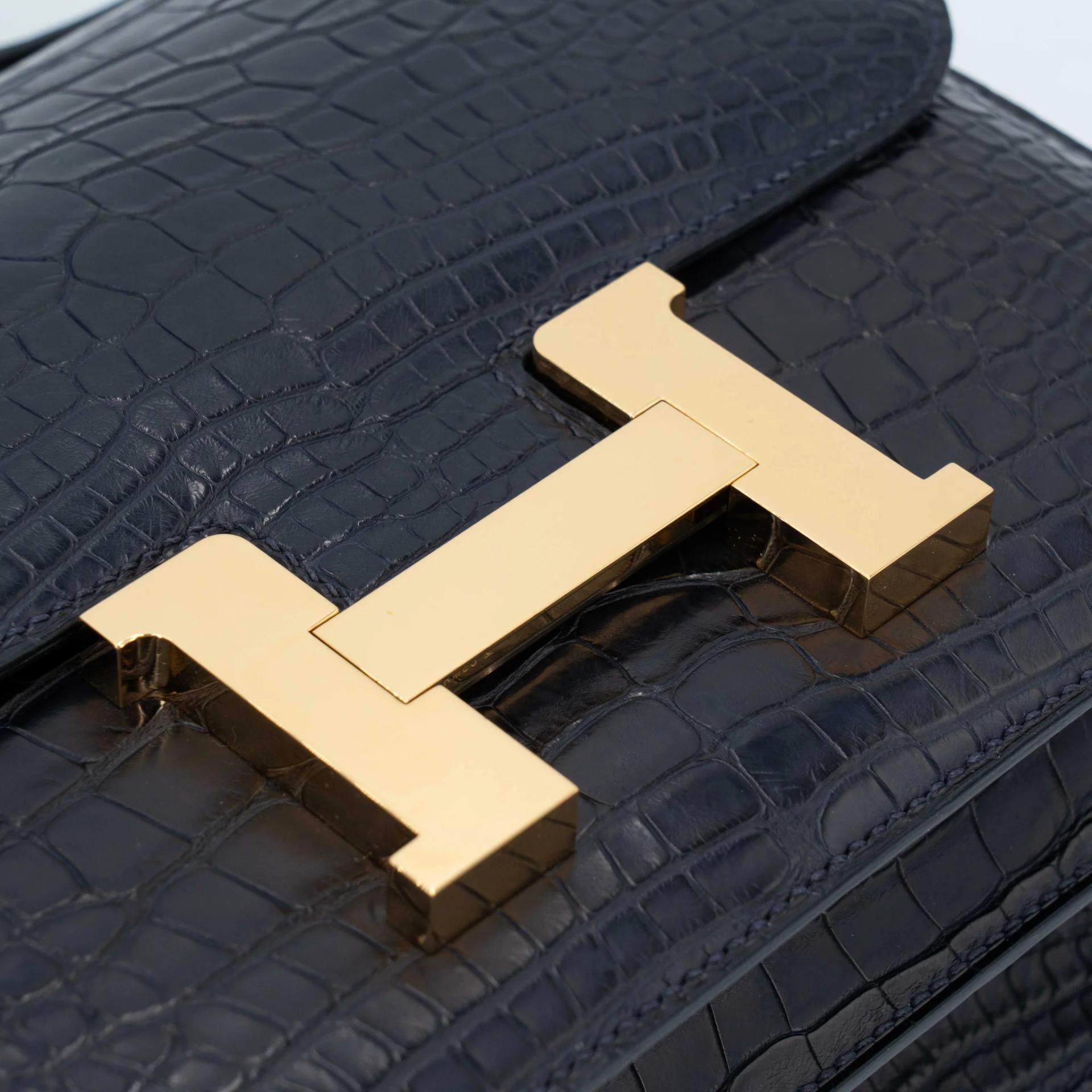 ランク A HERMÈS エルメス コンスタンス24 ブルーインディゴ (76) クロコダイル アリゲーター マット ゴールド金具 X刻印 (2016) - 4