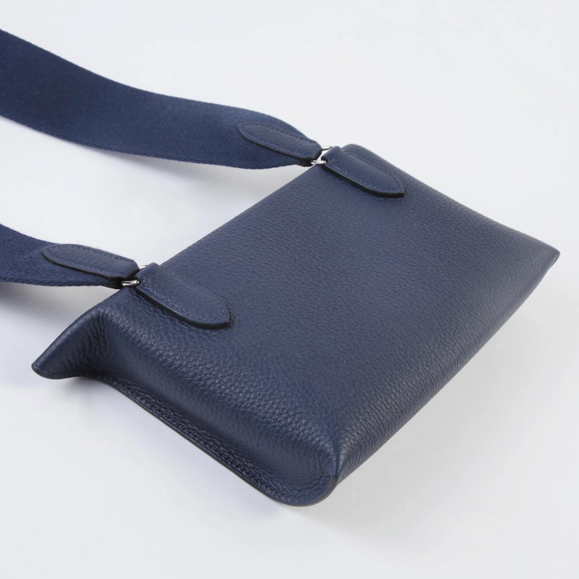 Brand New ( Rank N ) HERMÈS Videpoches bag Bleu Abysse (7K) Togo Palladium hardware K (2025) - 7