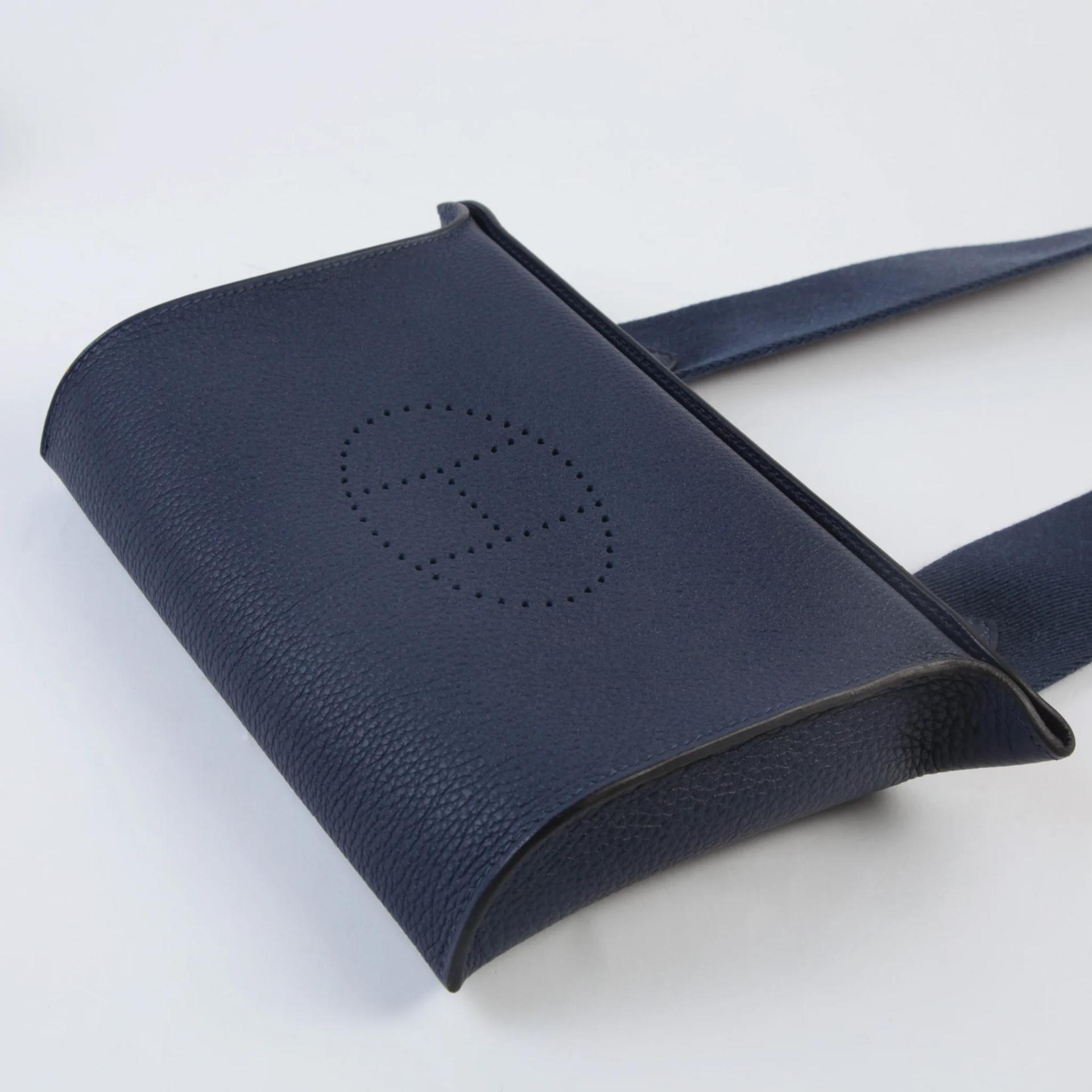 Brand New ( Rank N ) HERMÈS Videpoches bag Bleu Abysse (7K) Togo Palladium hardware K (2025) - 4