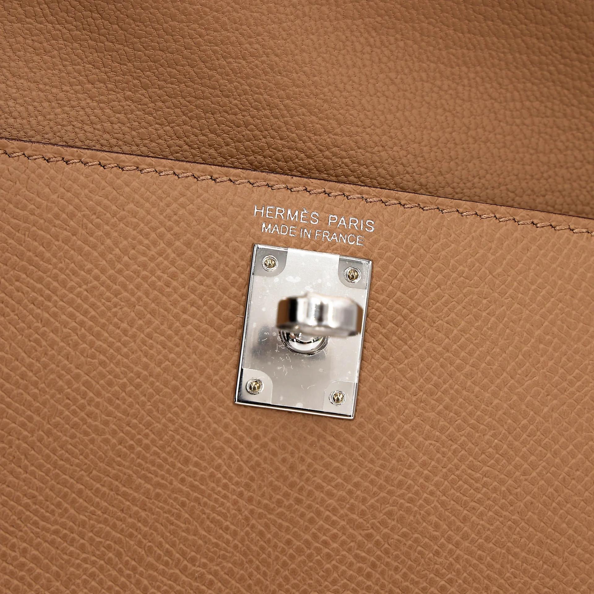 全新 HERMÈS 愛馬仕 限量收藏款 Kelly 20 en Desordre 4B 餅幹色 Biscuit Epsom牛皮 銀扣 G刻 2026年 - 13