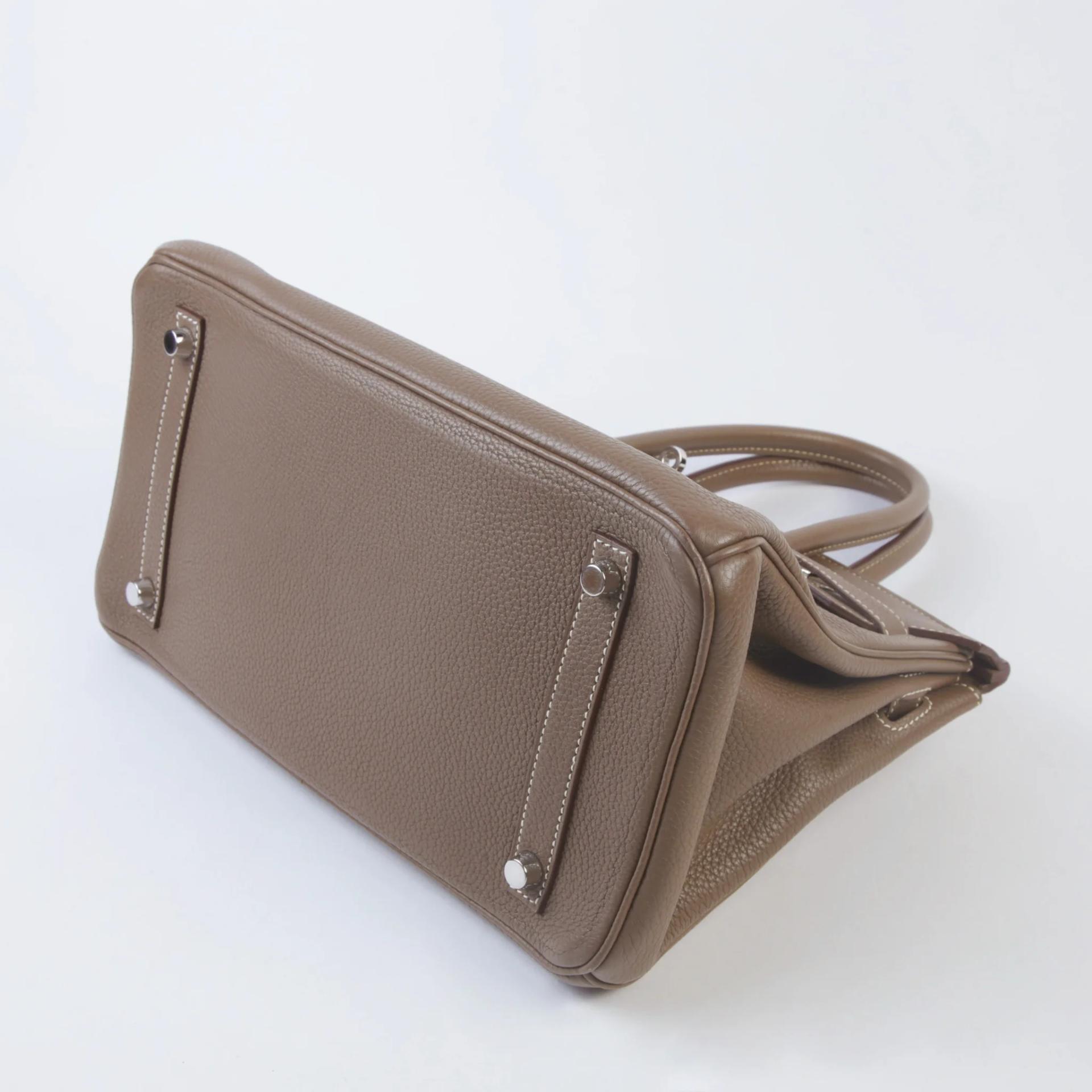 Very Good ( Rank A) HERMÈS Birkin 30 Etoupe (18) Togo Palladium hardware Square R (2014) - 5