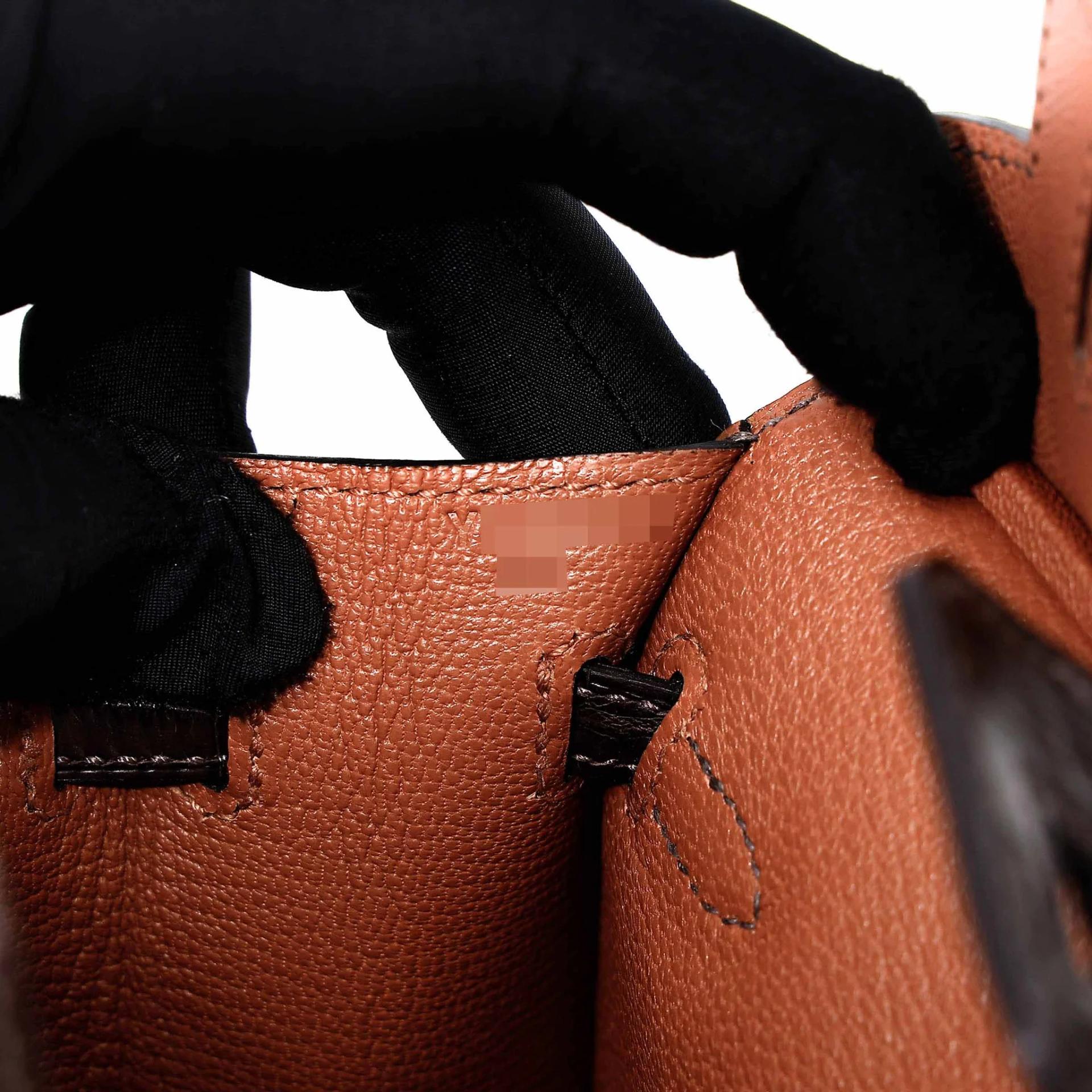 SA超美品 HERMÈS 爱马仕 限量收藏款 Birkin Faubourg 20 房子包 37 金棕色 Gold 46 乌木色 Ebene 4G Brulee 93 爱马仕橘 Orange 10 奶昔白 Craie □ 短吻鳄 雾面 Madame皮 Sombrero皮 Swift牛皮 银扣 Y刻 2020年 - 15