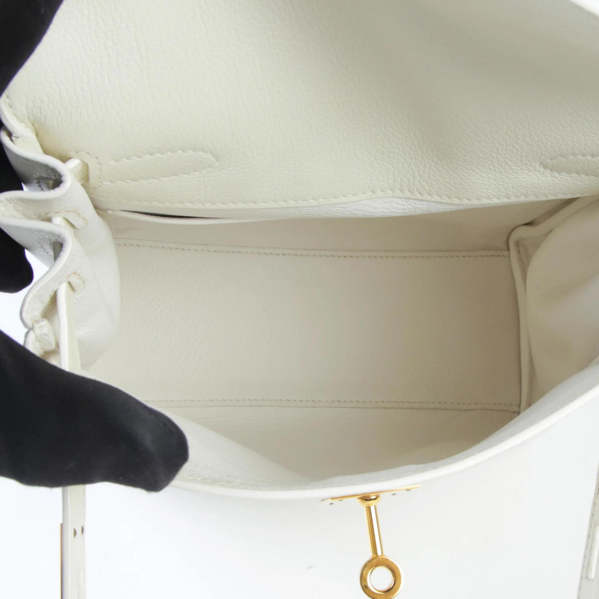 Very Good ( Rank A) HERMÈS Kelly Ado PM White (01) Evercolor Gold hardware Z (2021) - 10