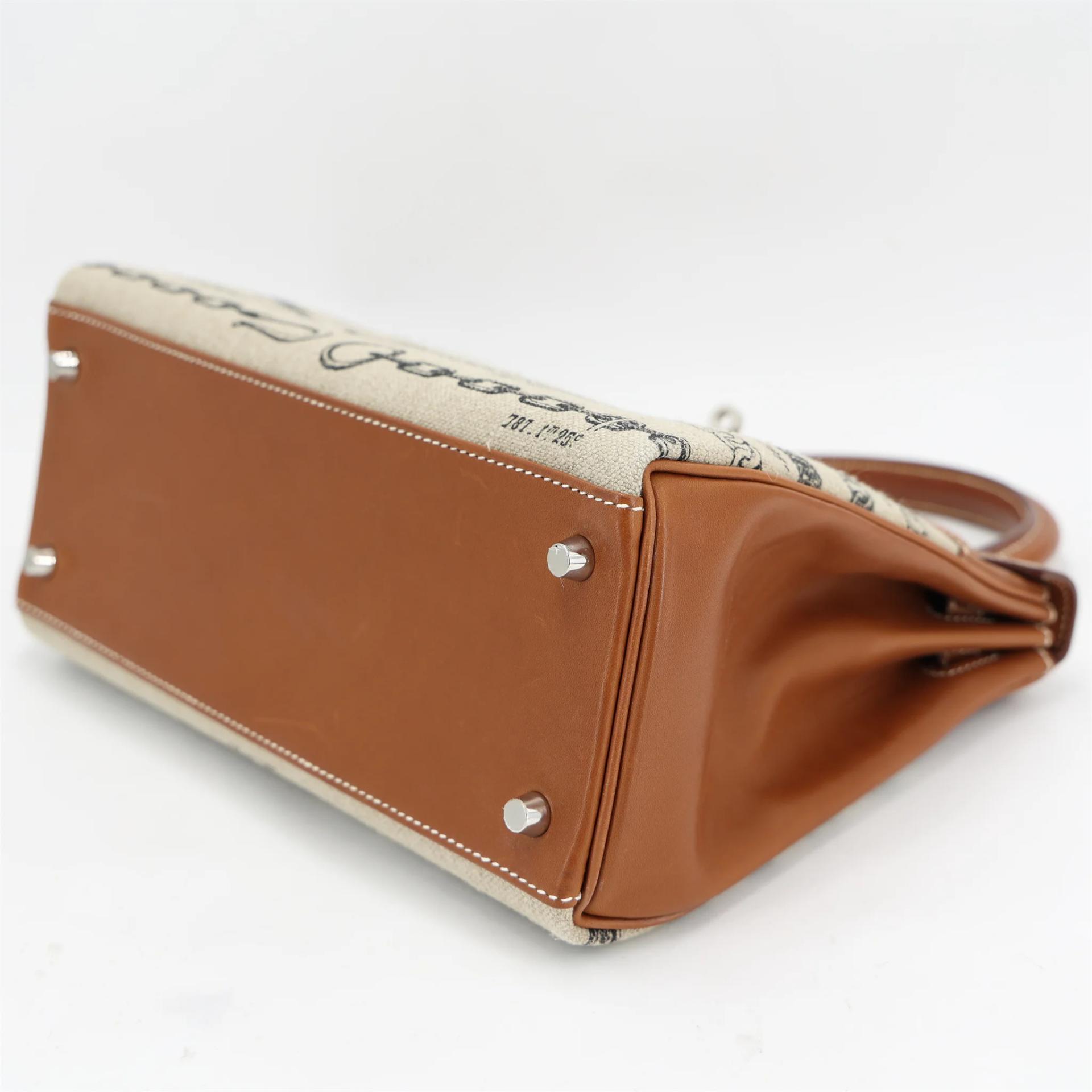 Very Good ( Rank A) HERMÈS Limited Edition Kelly 28 De Camp Dechainee Fauve (34) Barenia Toile Camp canvas Palladium hardware C (2018) - 5