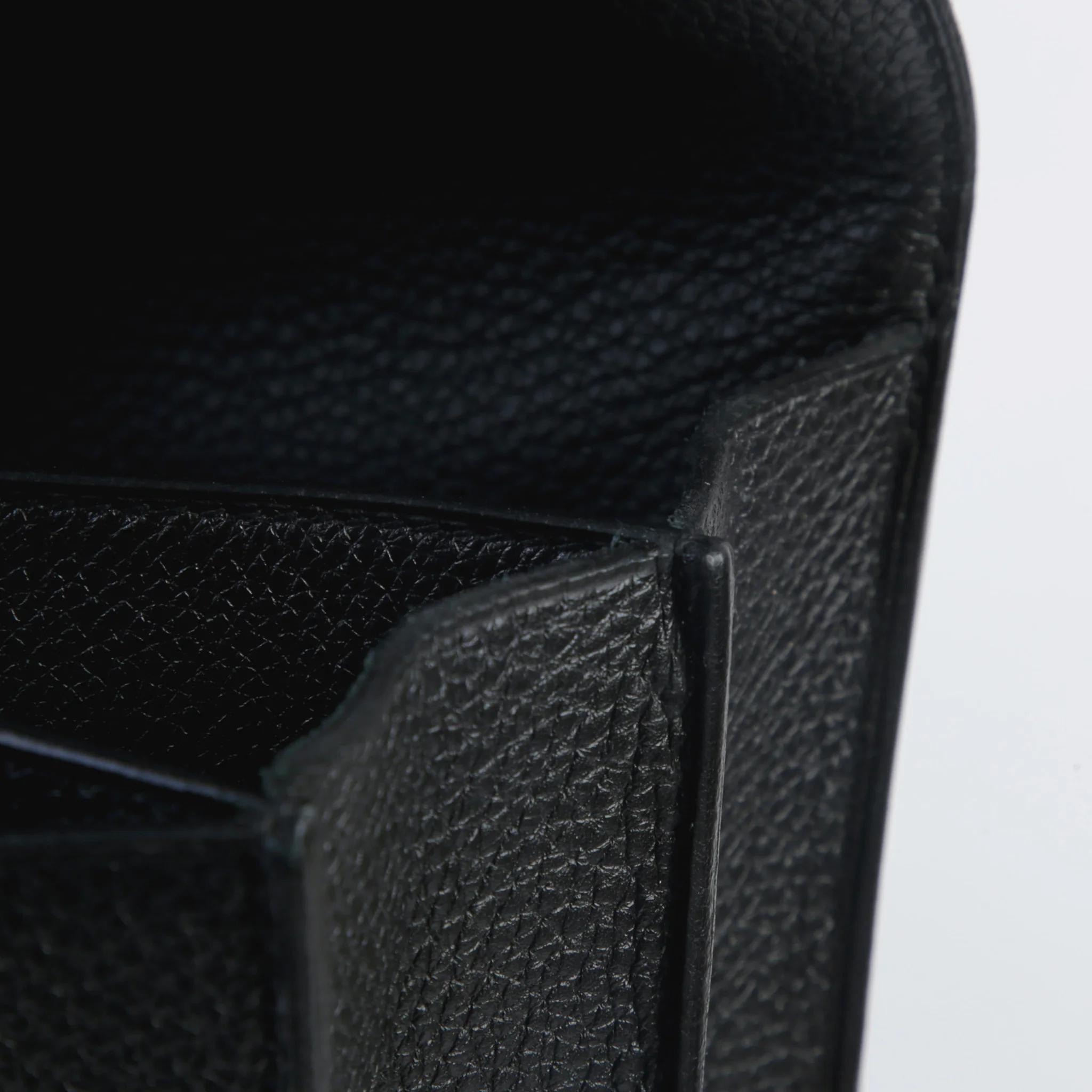 Very Good ( Rank A) HERMÈS Sac a Depeches 38 Noir (89) Togo Palladium hardware Square Q (2013) - 13