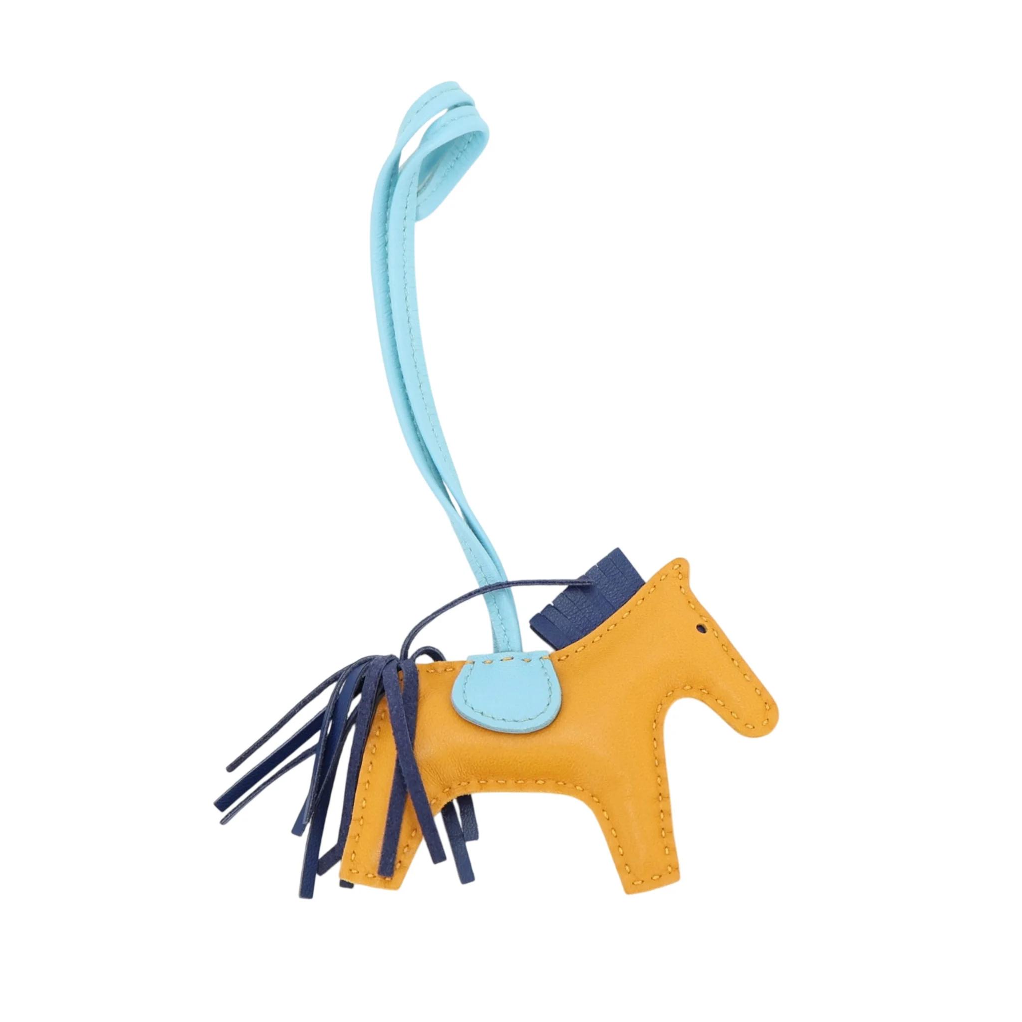 Rodeo PM Jaune d’Or (9V) Celeste (7N) Bleu de Malte (7L)
